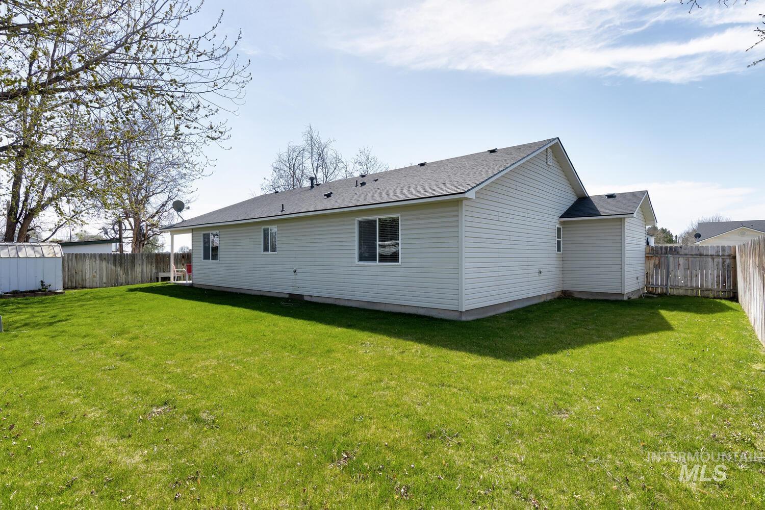 2522 E Lily Property Photo 32