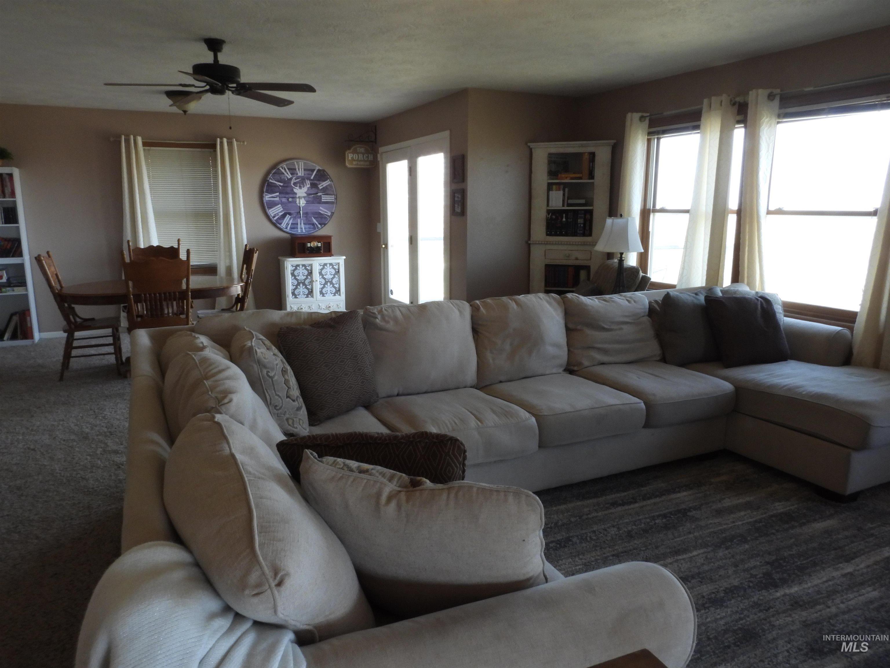 21141 Peckham Rd Property Photo 20