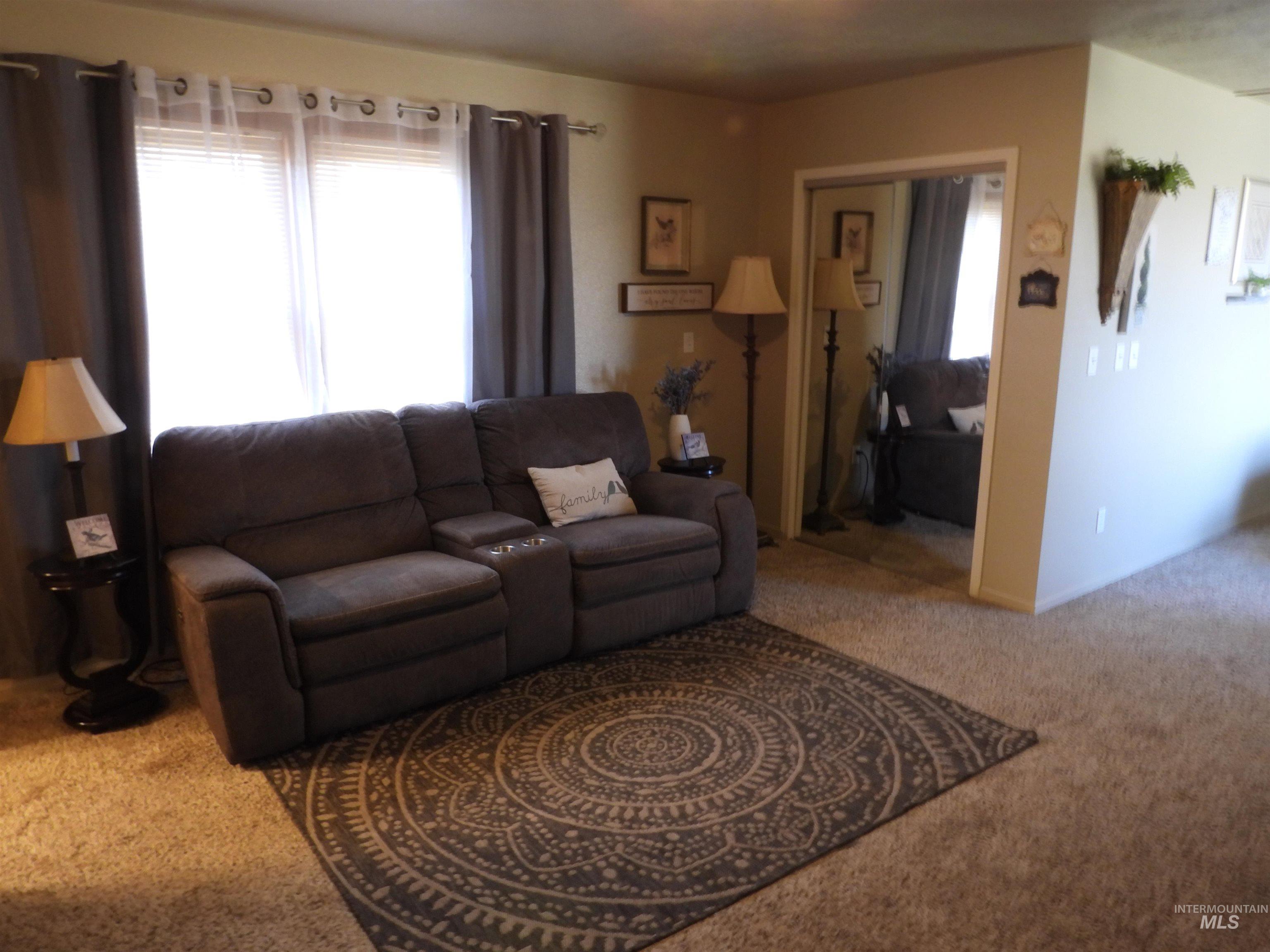 21141 Peckham Rd Property Photo 23