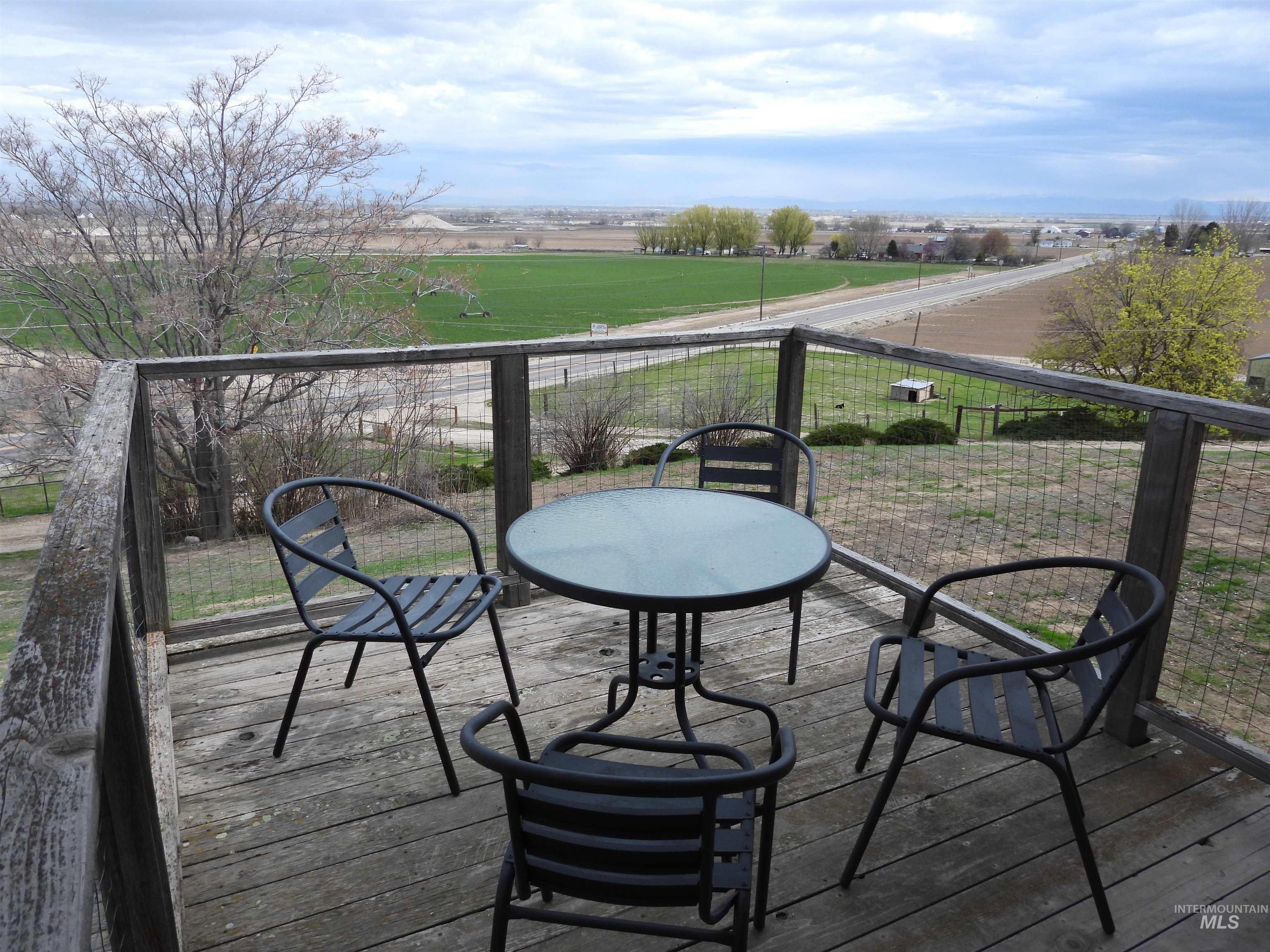 21141 Peckham Rd Property Photo 27