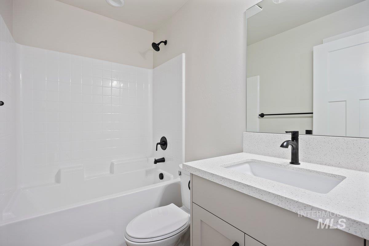 501 Hope Ave Property Photo 27