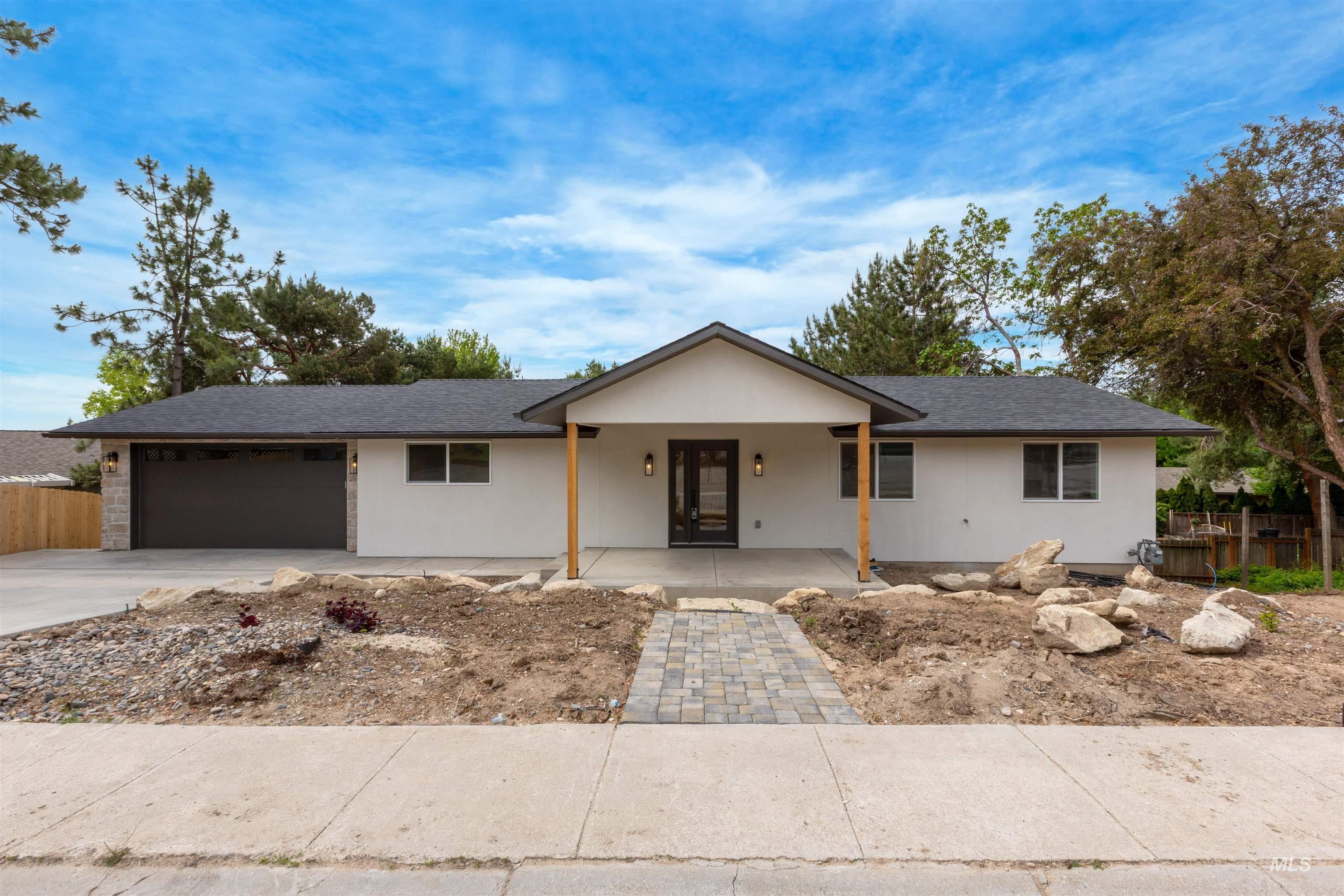 2287 S Toluka Way Property Photo 9