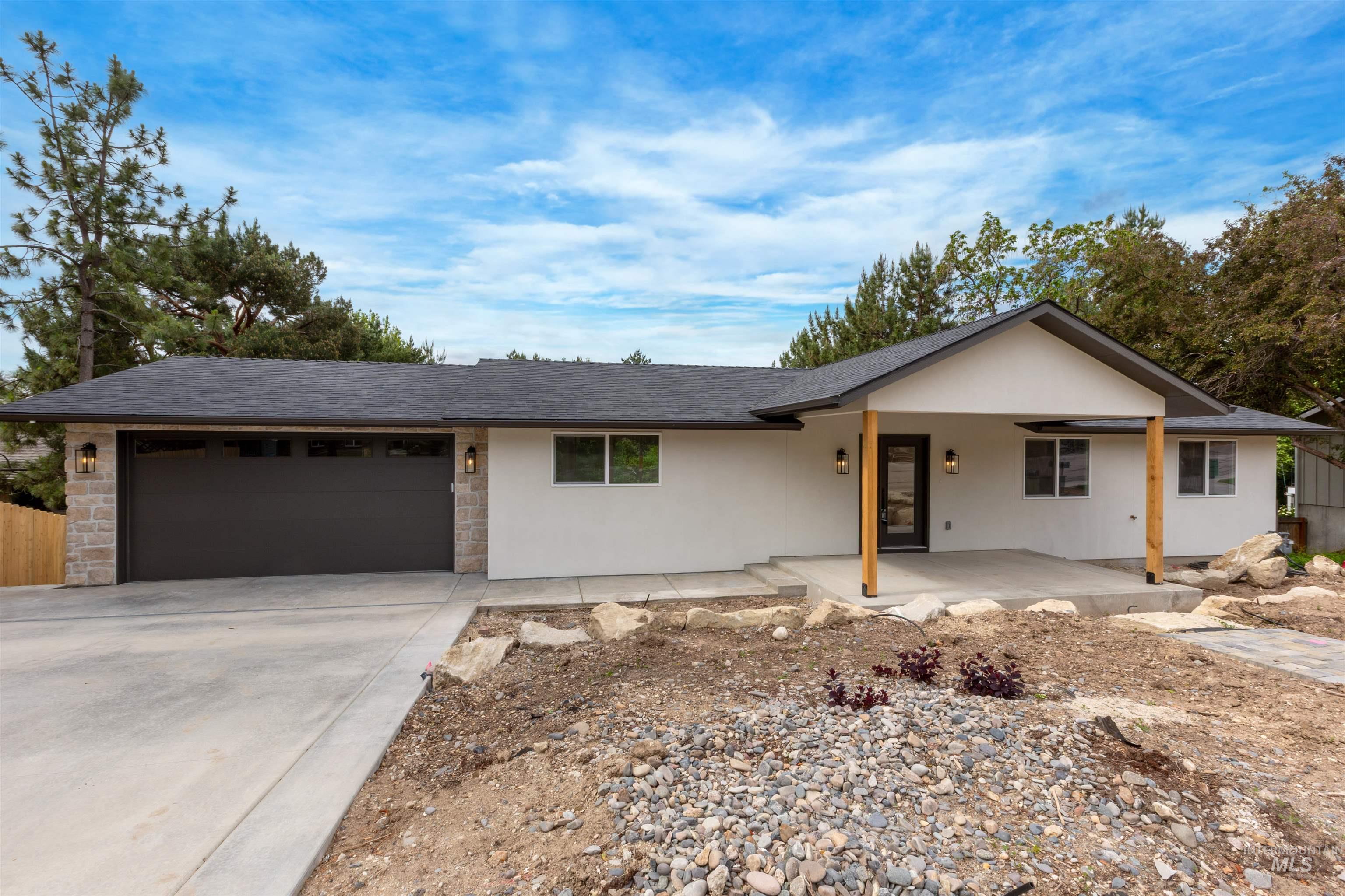 2287 S Toluka Way Property Photo 10