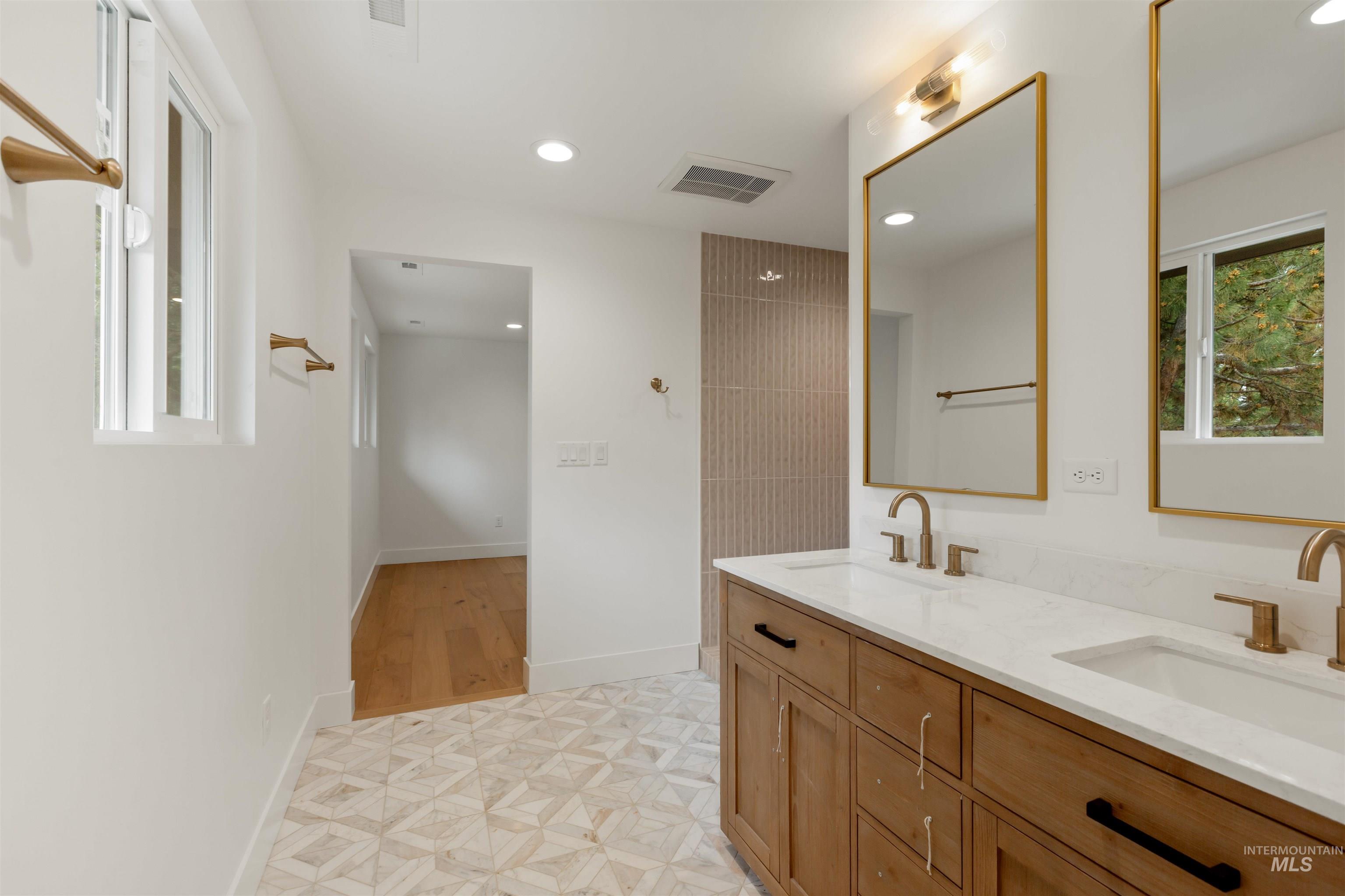 2287 S Toluka Way Property Photo 30