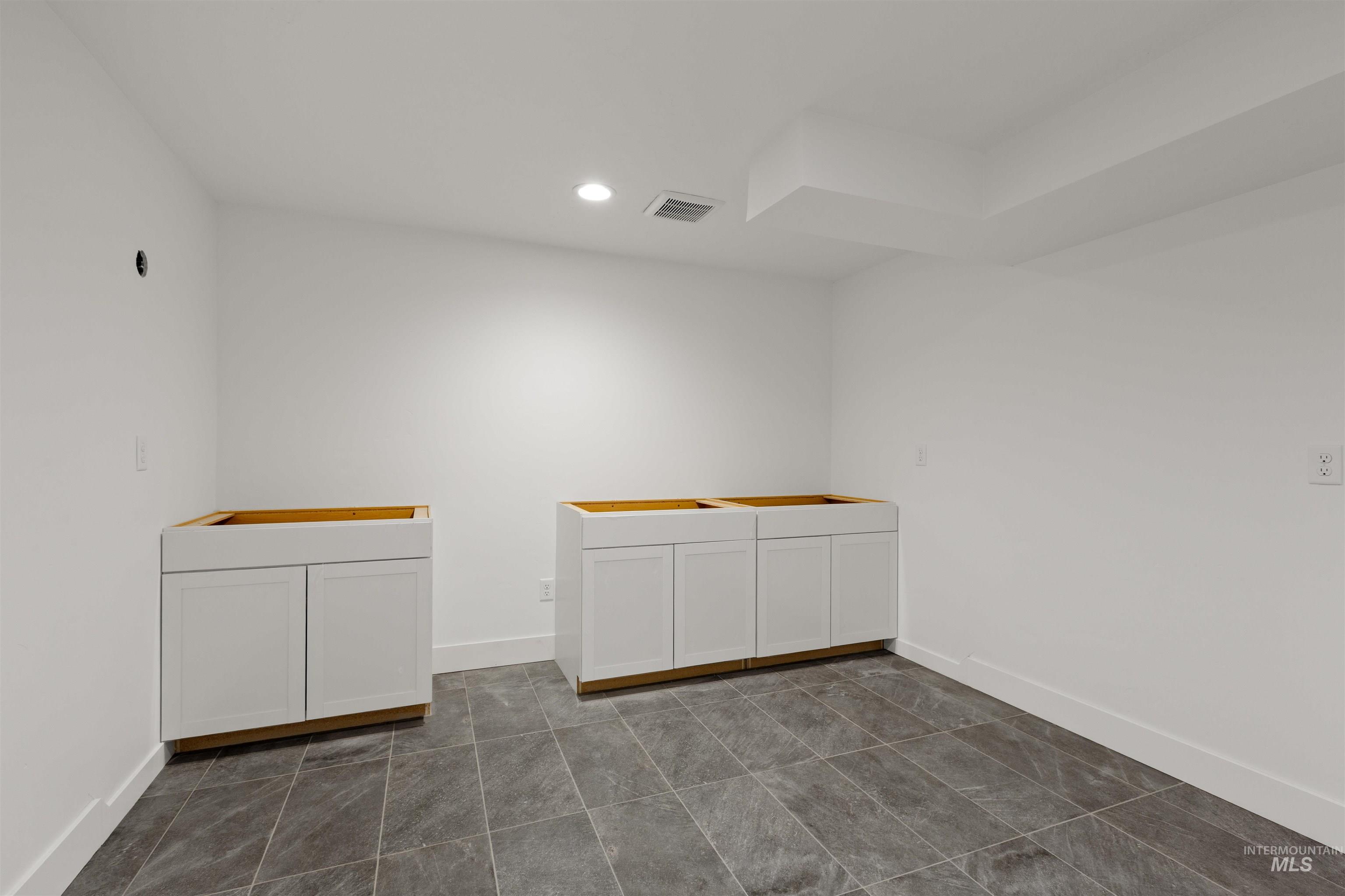 2287 S Toluka Way Property Photo 39