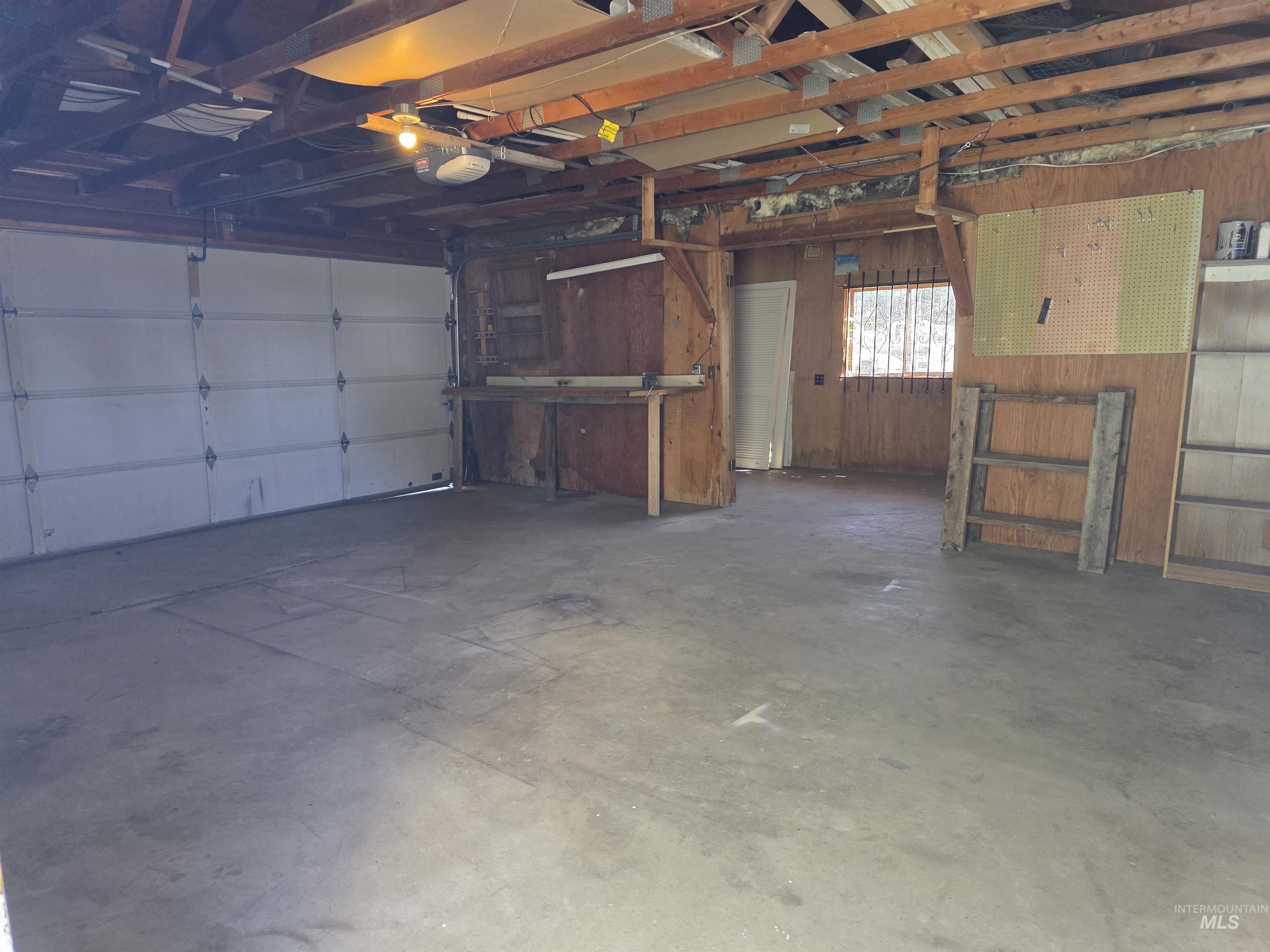 522 Ellis Ave Property Photo 23