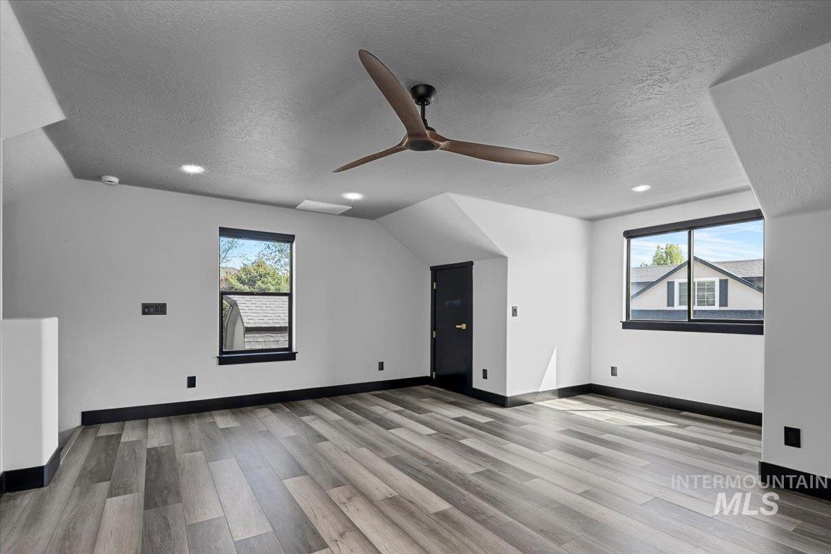 3054 S Bear Claw Way Property Photo 35