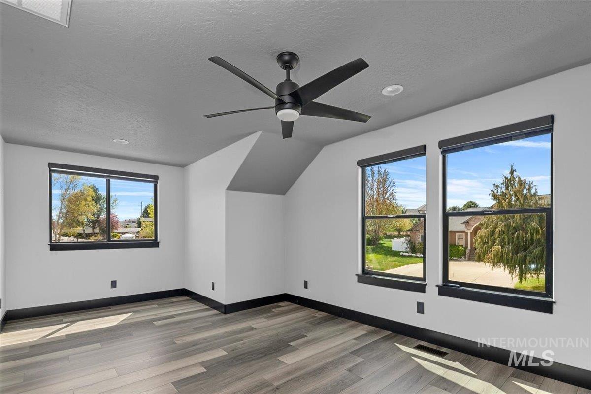 3054 S Bear Claw Way Property Photo 36