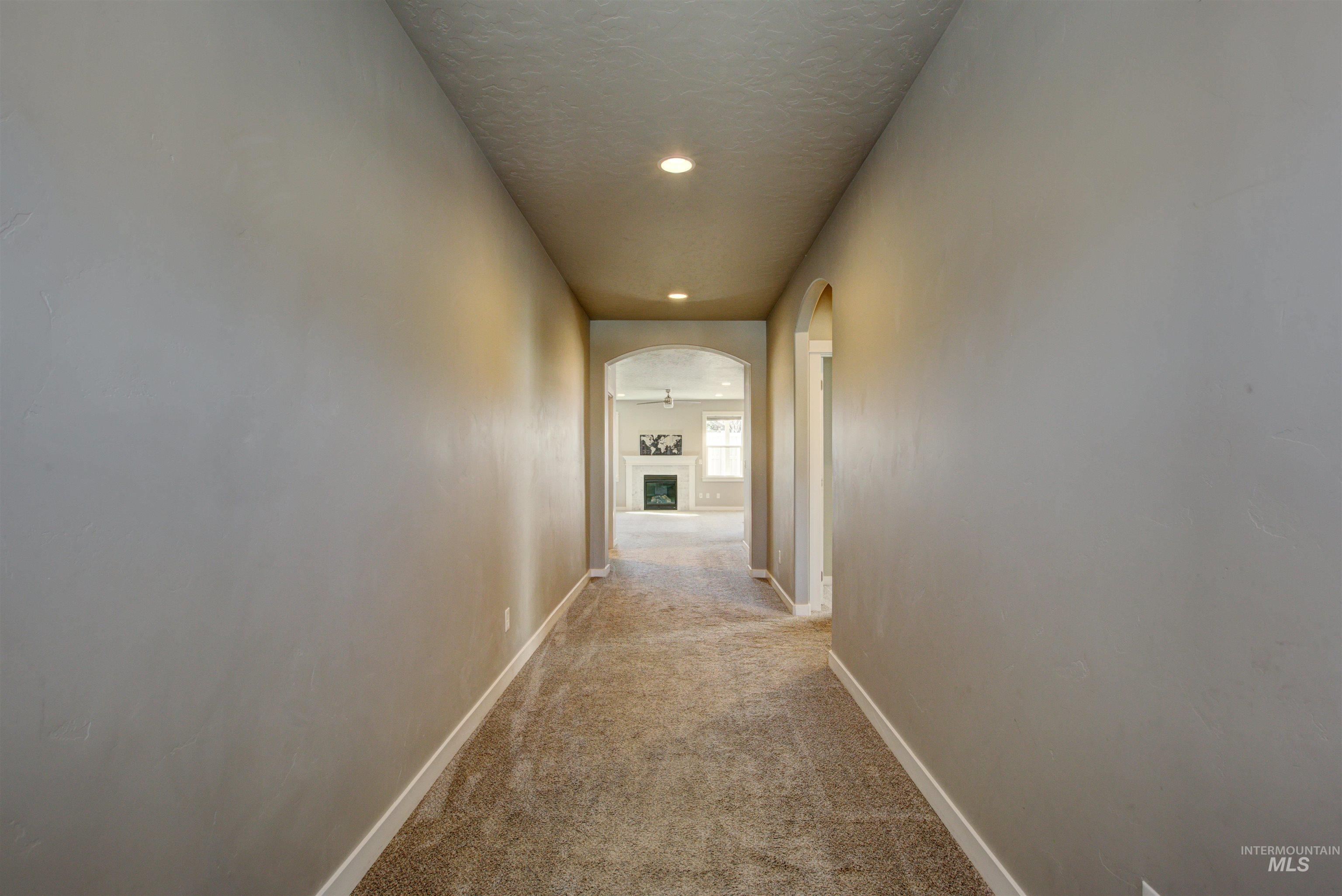 2337 W Skylar St Property Photo 5