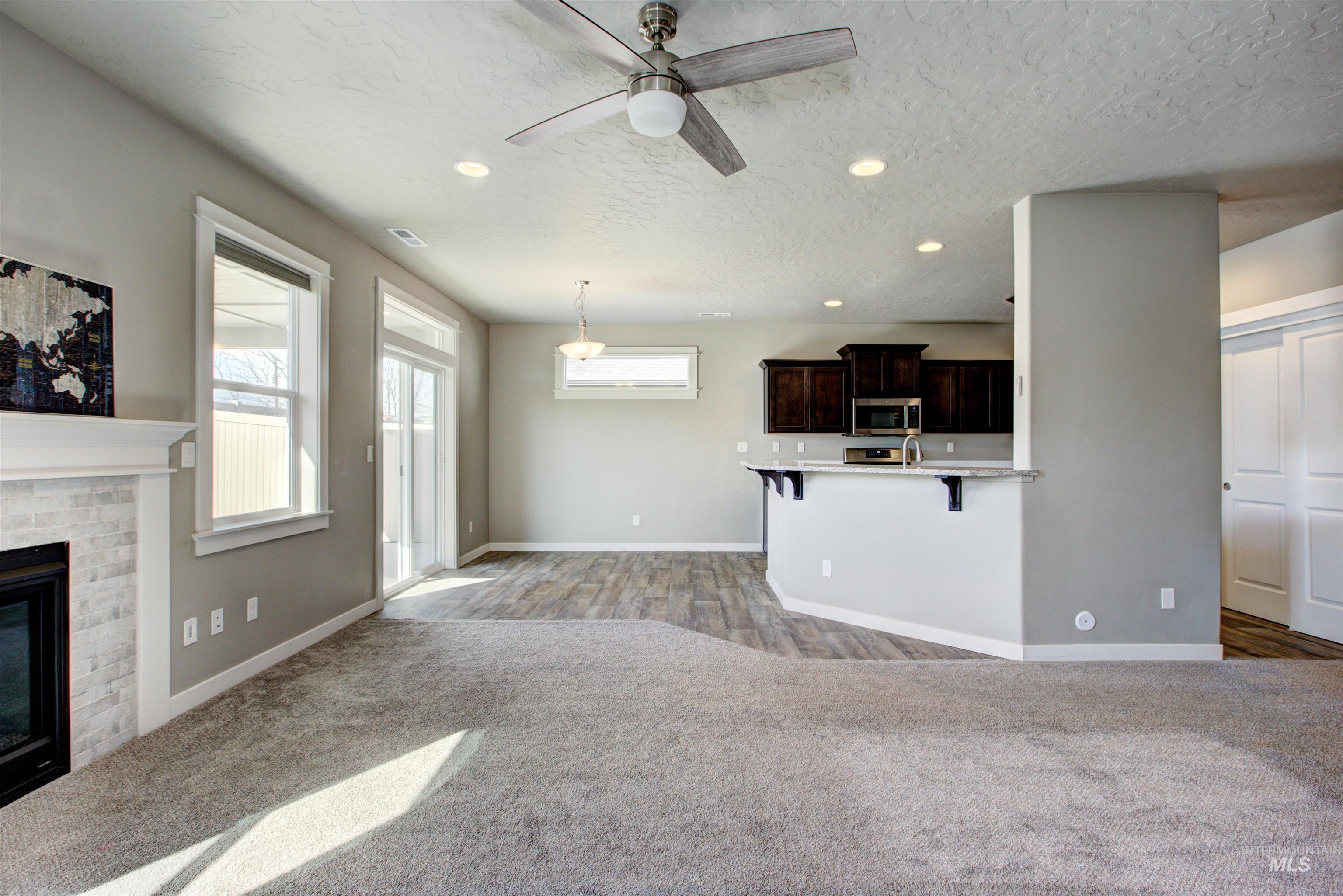 2337 W Skylar St Property Photo 12
