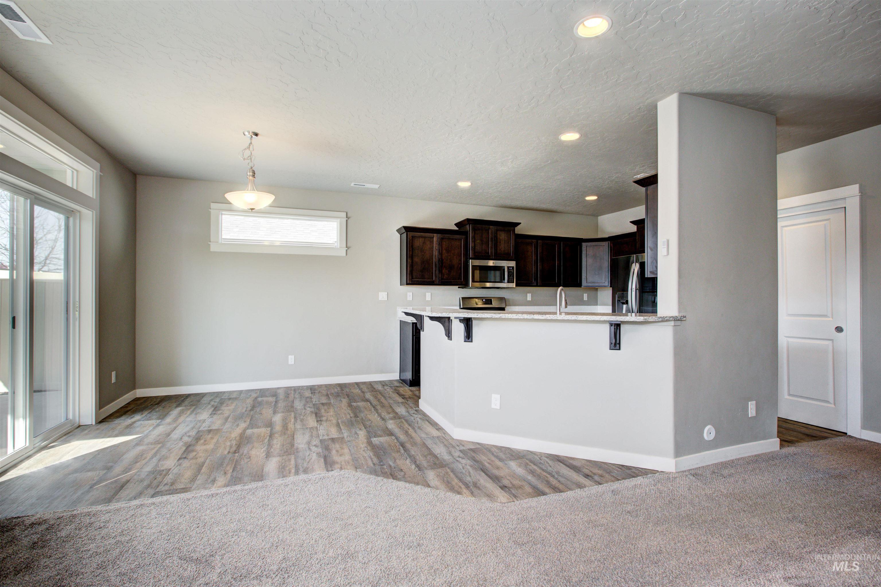 2337 W Skylar St Property Photo 16