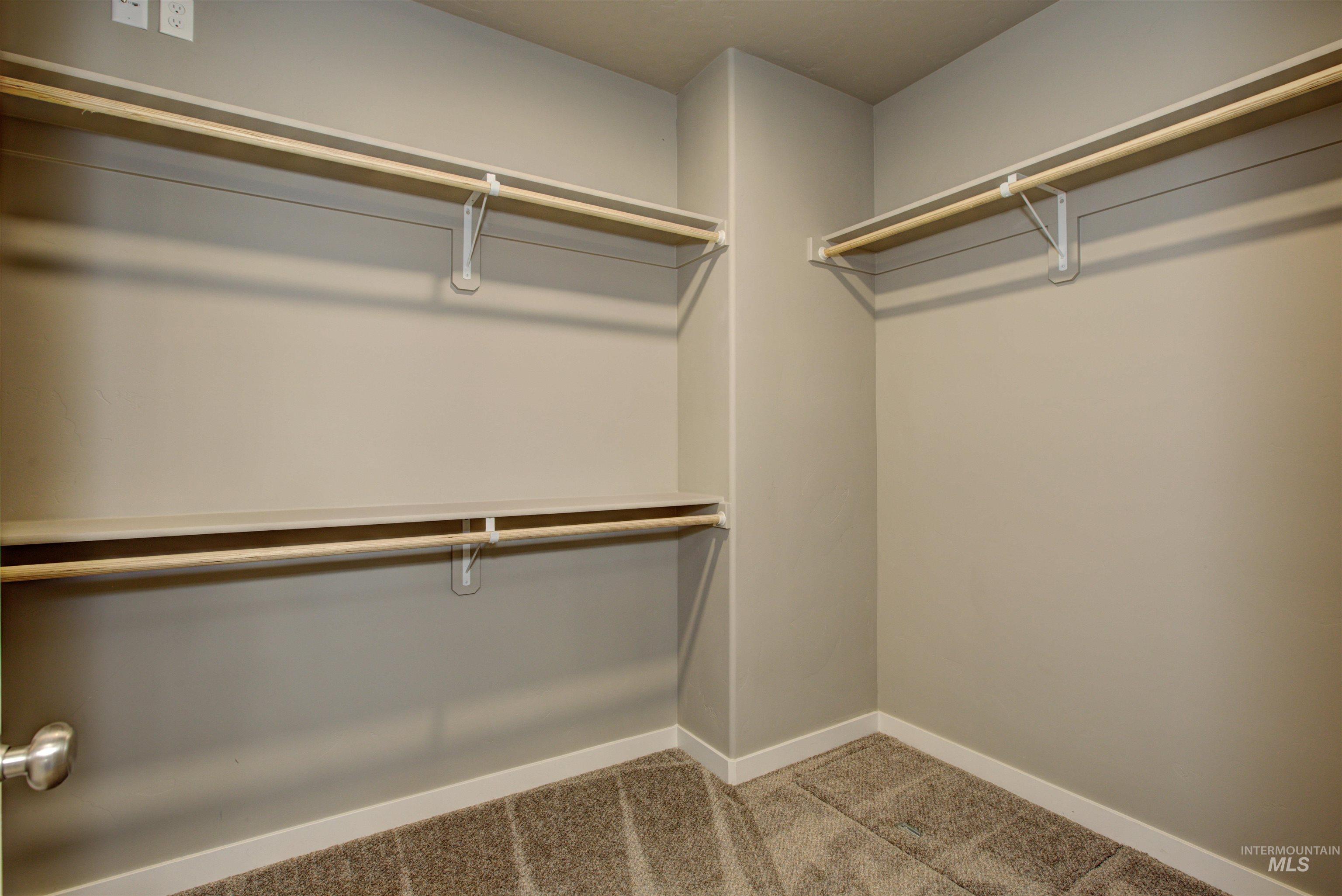 2337 W Skylar St Property Photo 28