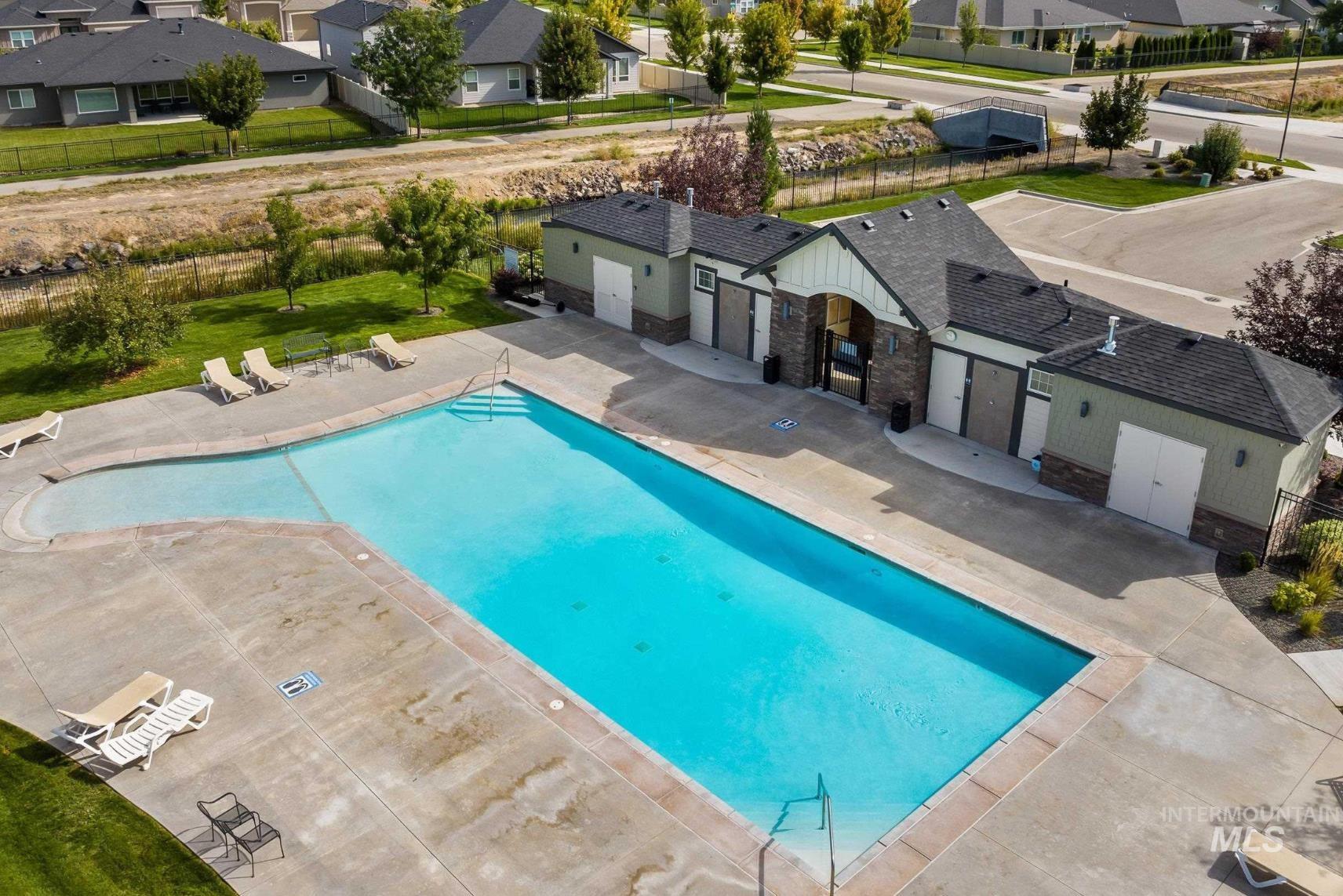 486 E Andes Drive Property Photo 2