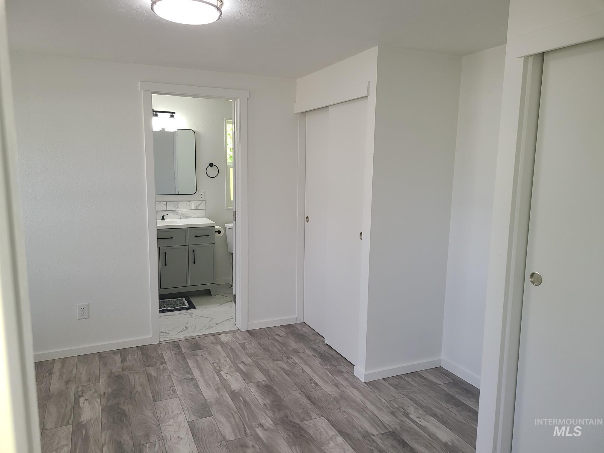 557 N Meadowland Cir Property Photo 12
