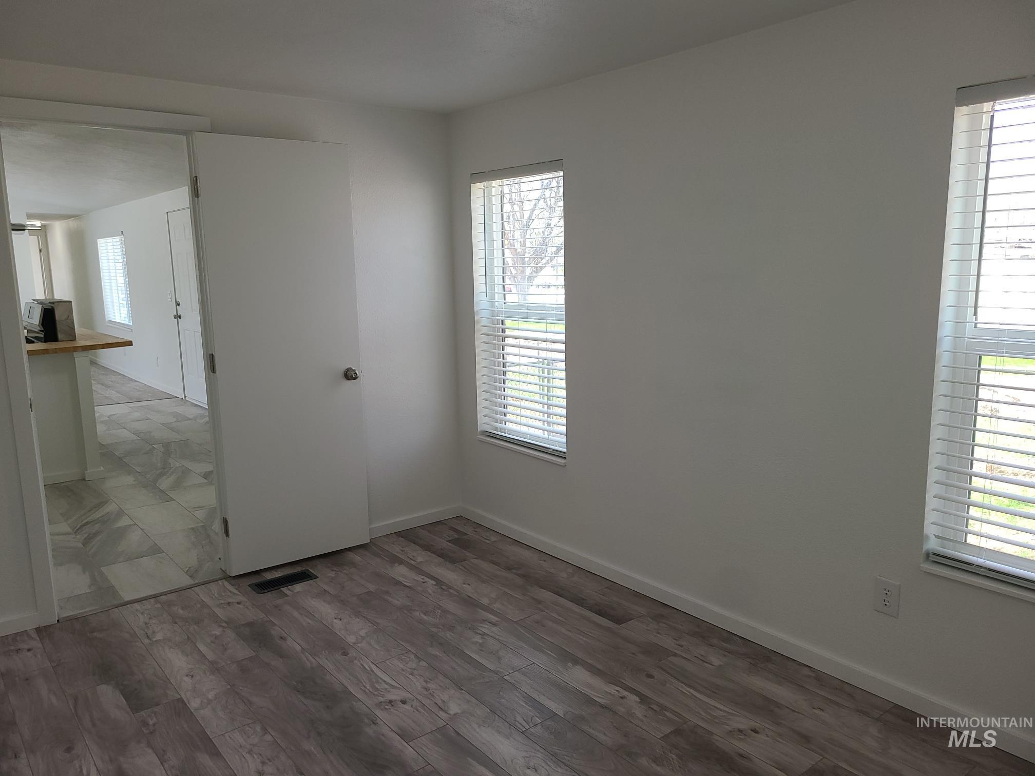 557 N Meadowland Cir Property Photo 16