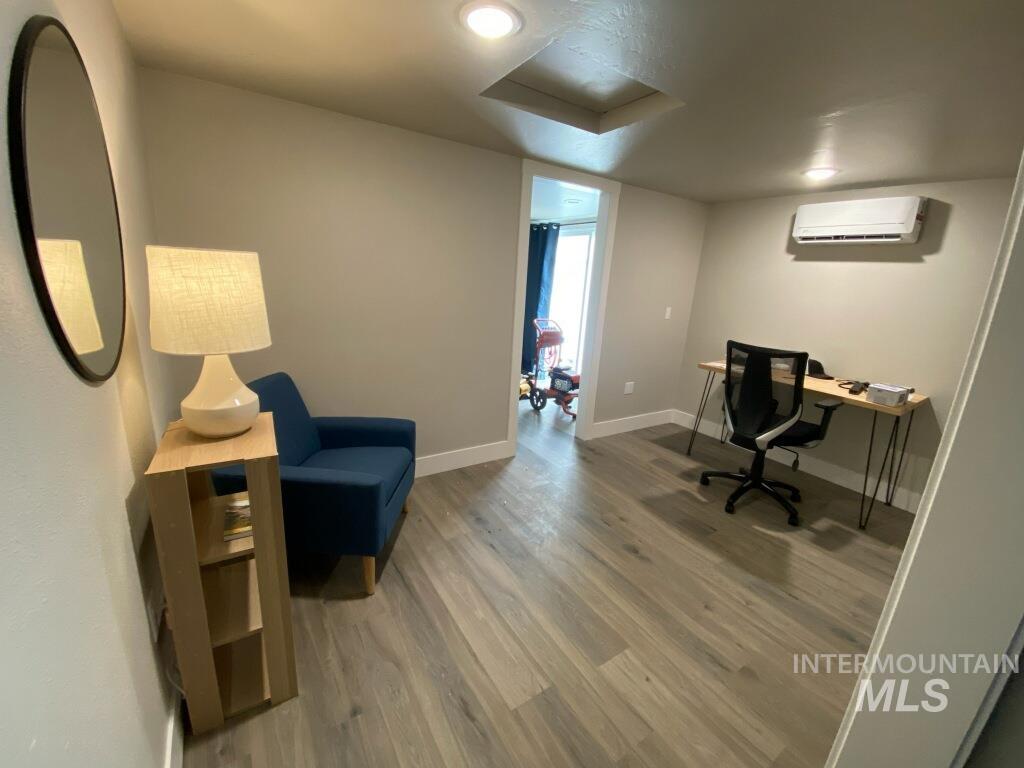 1101 Clithero Dr. Property Photo 21
