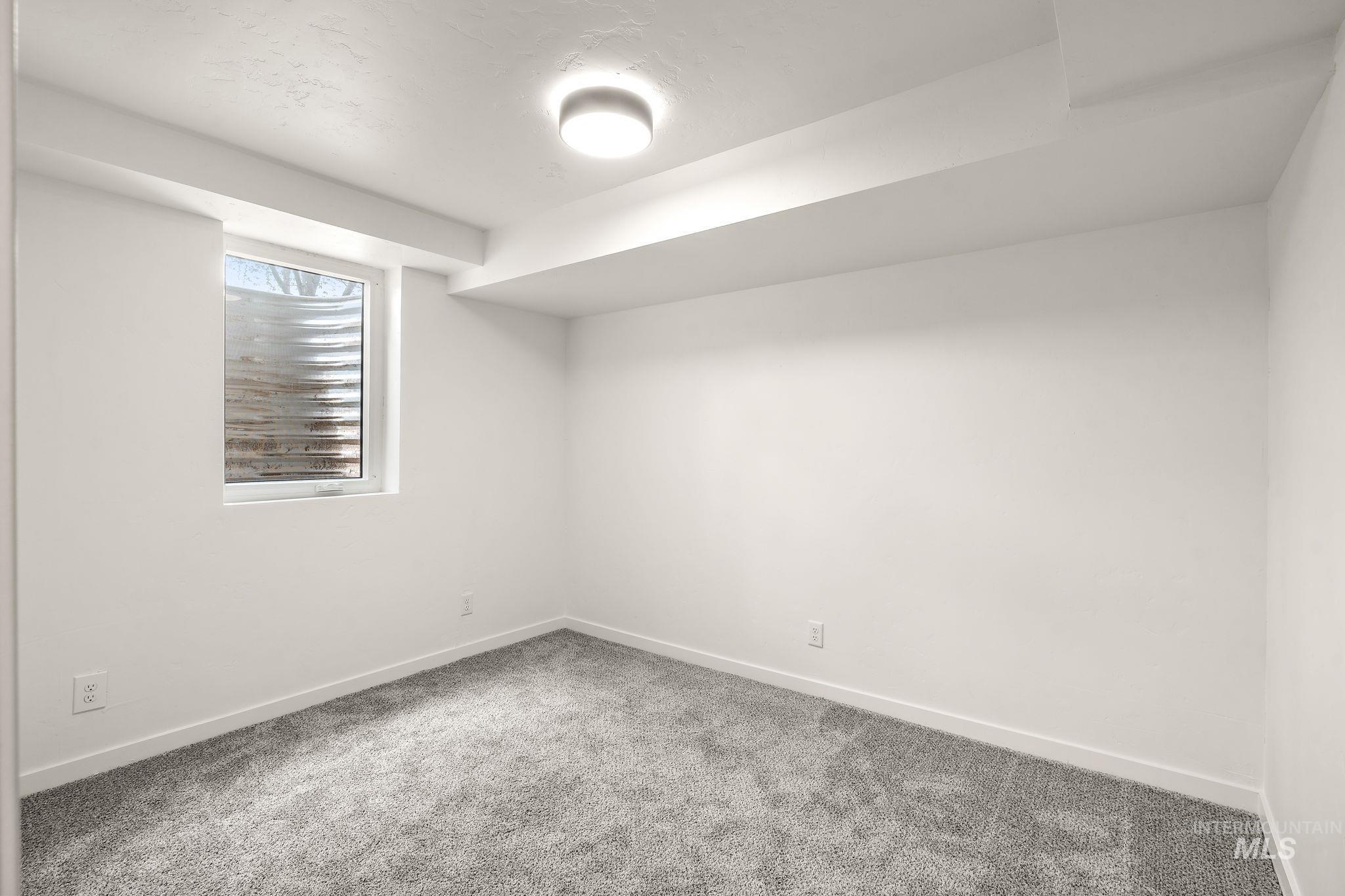 3717 W Clement Rd Property Photo 14
