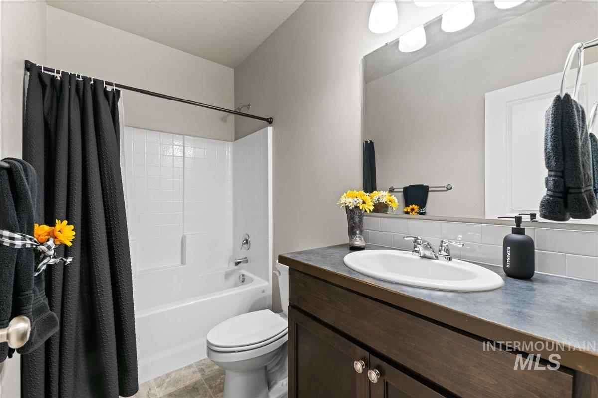 1152 W Judah Loop Property Photo 20