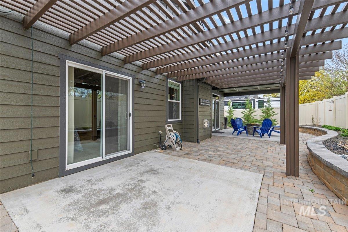 1152 W Judah Loop Property Photo 29