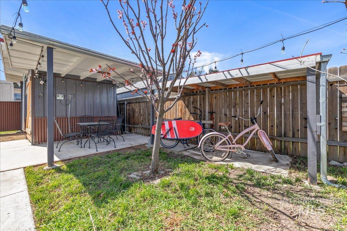 2707 W Regan Property Photo 31