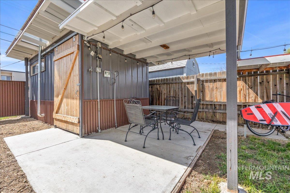 2707 W Regan Property Photo 33
