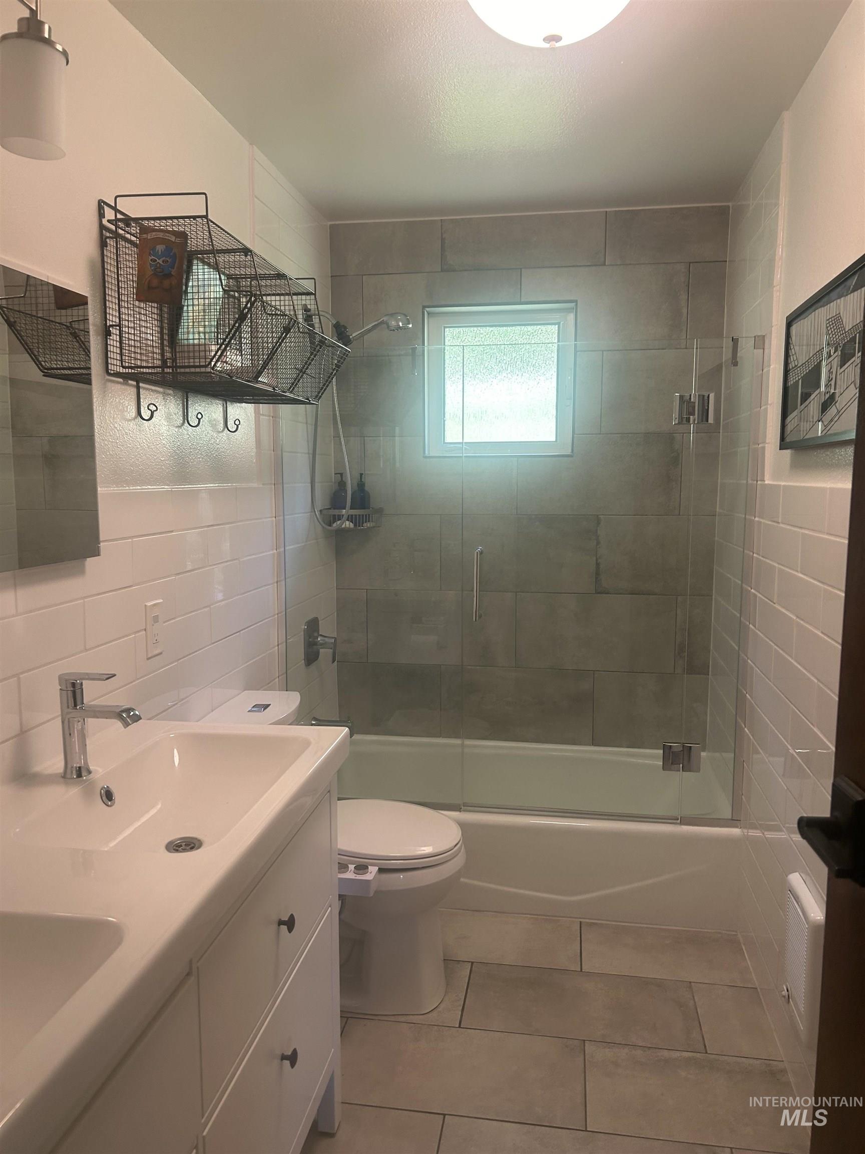 206 Rockview Dr Property Photo 15