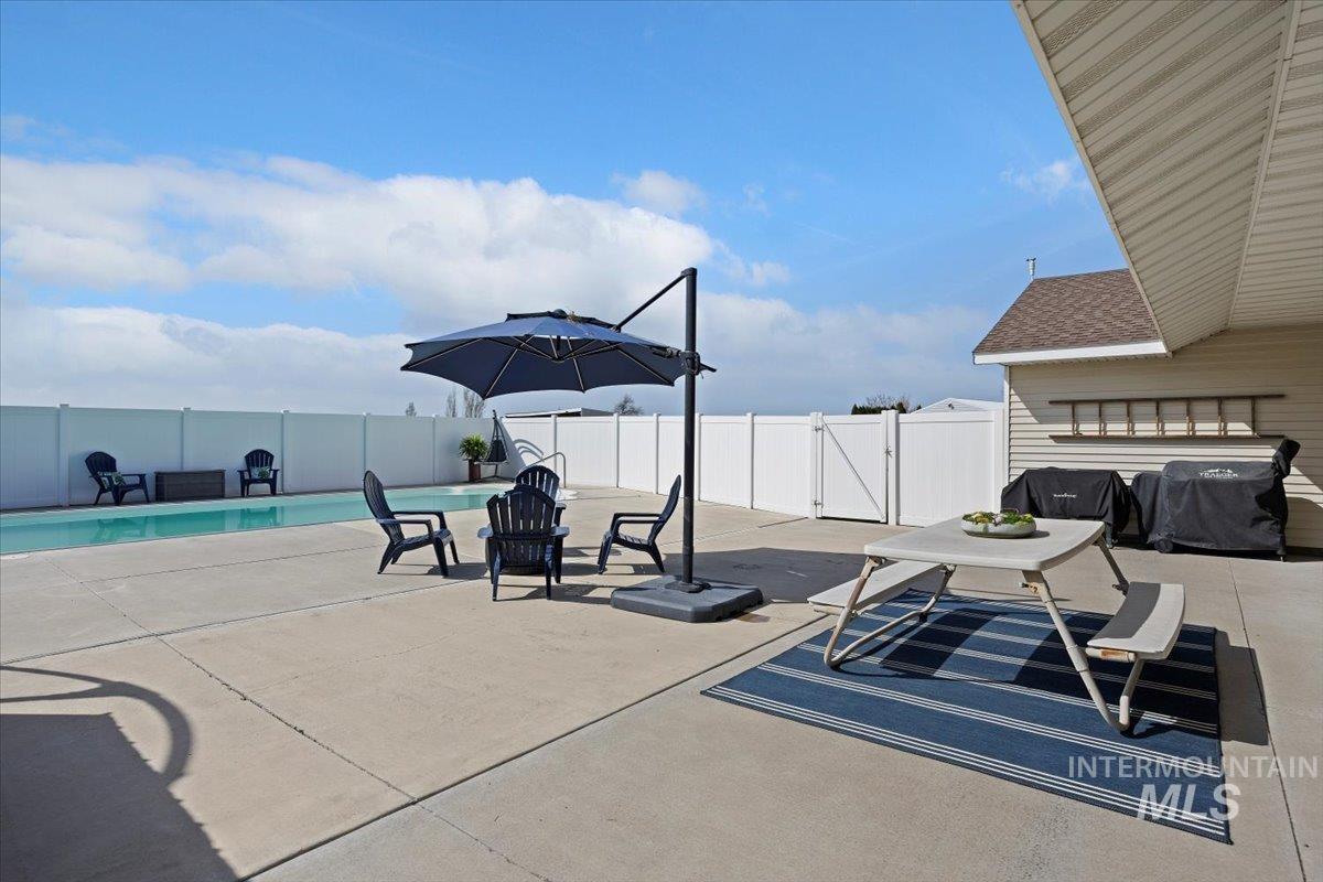 323 W 100 N Property Photo 32