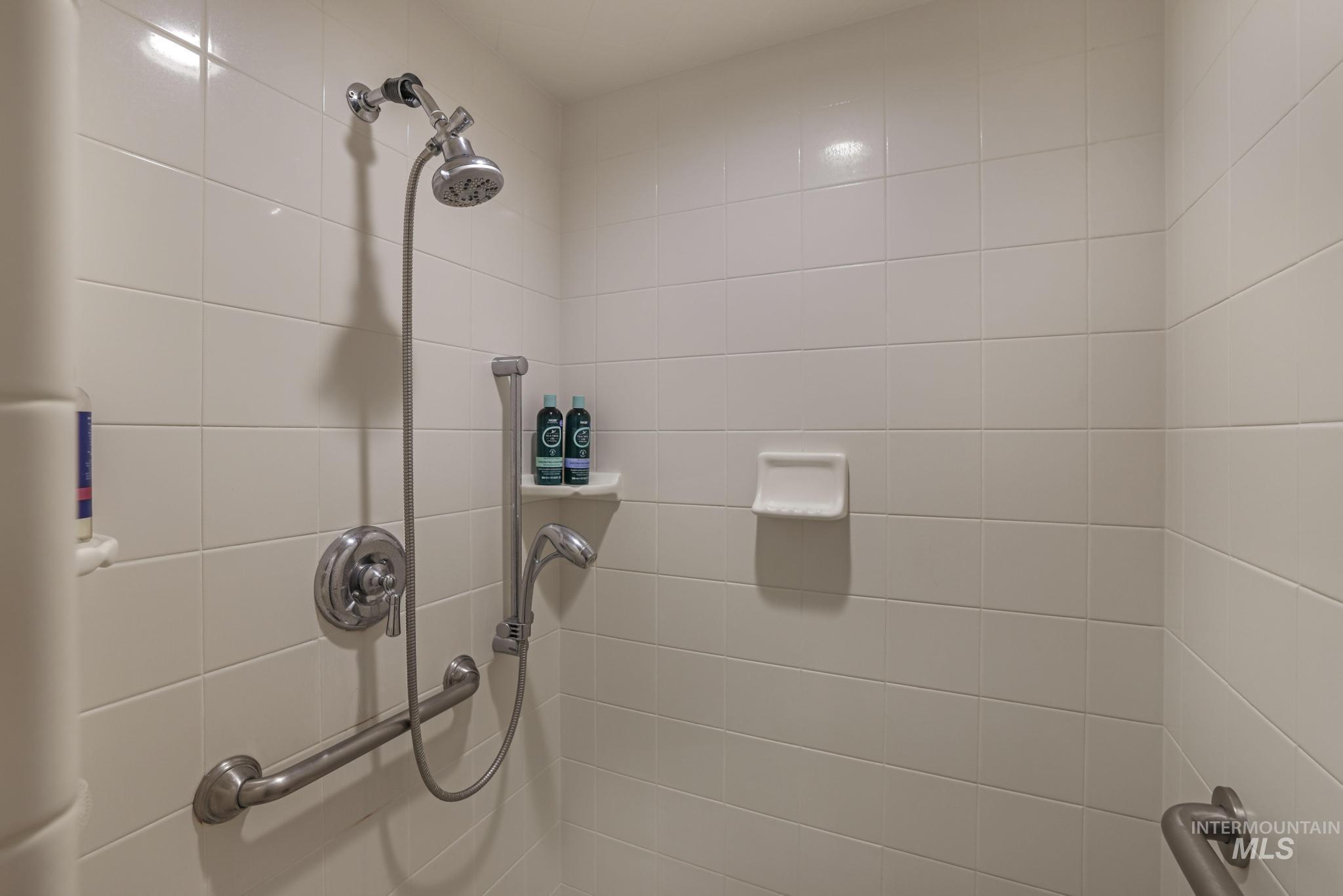 3116 Laurelwood Dr Property Photo 25