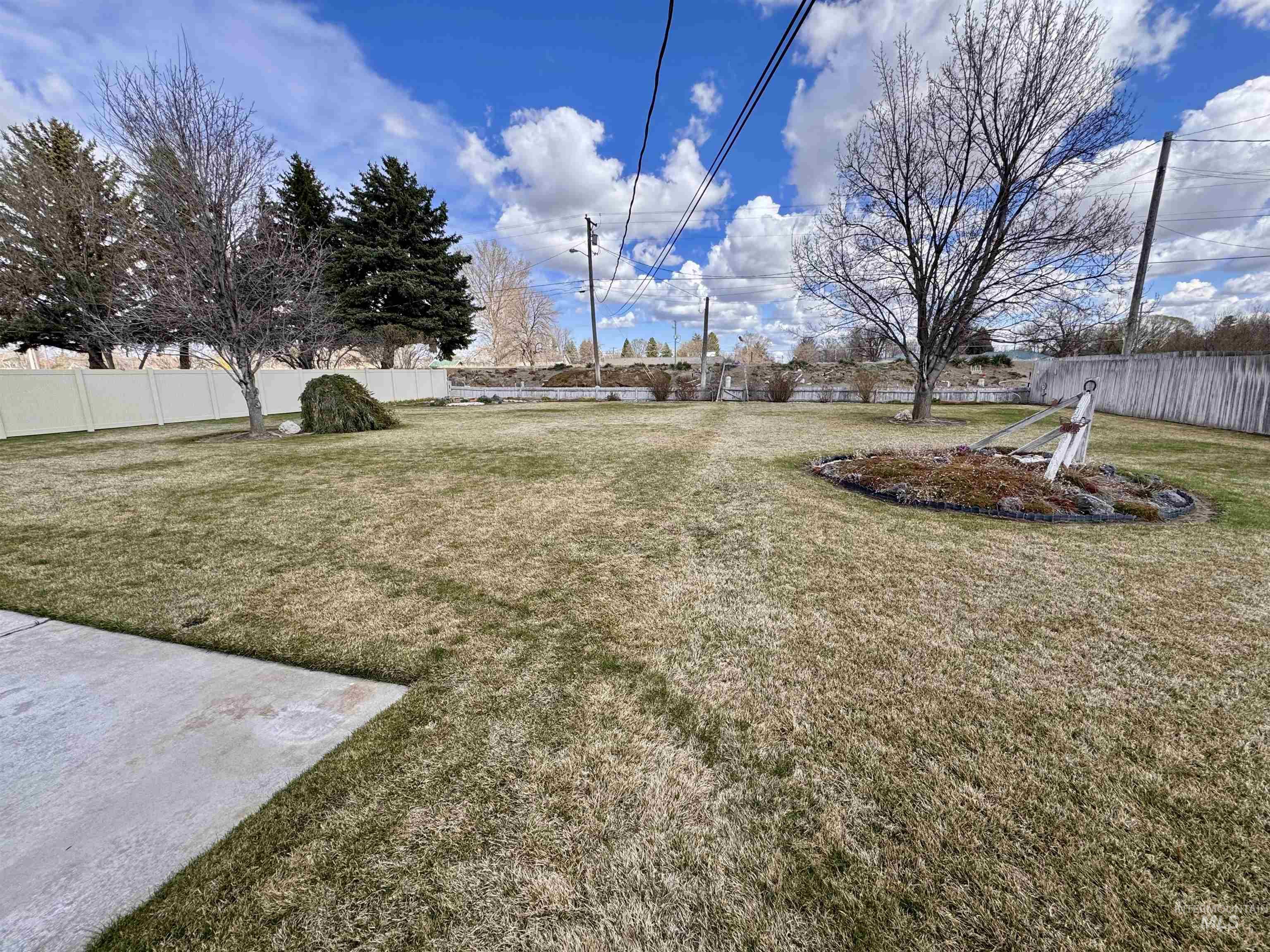 232 Pleasant Way Property Photo 5