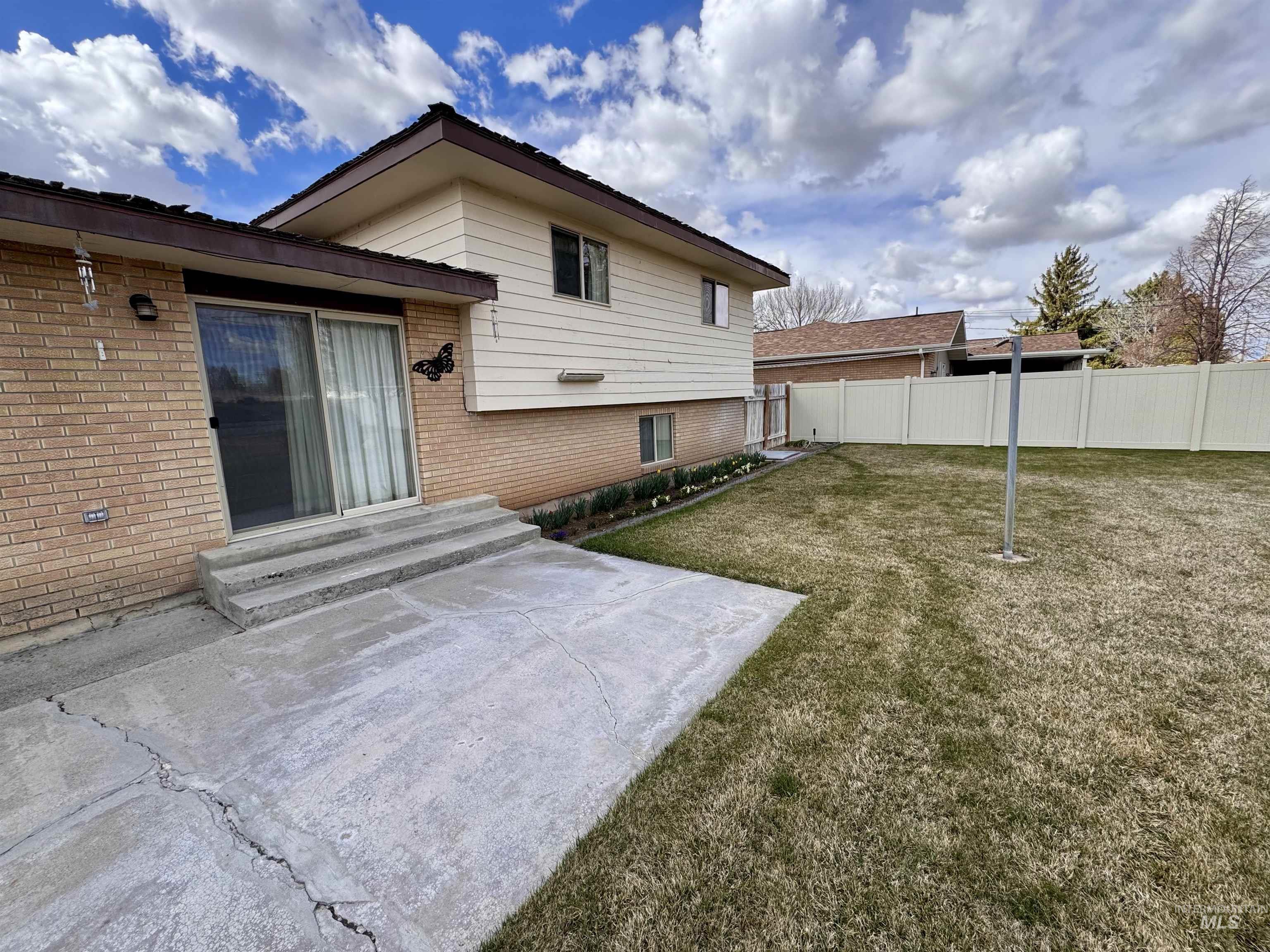 232 Pleasant Way Property Photo 6