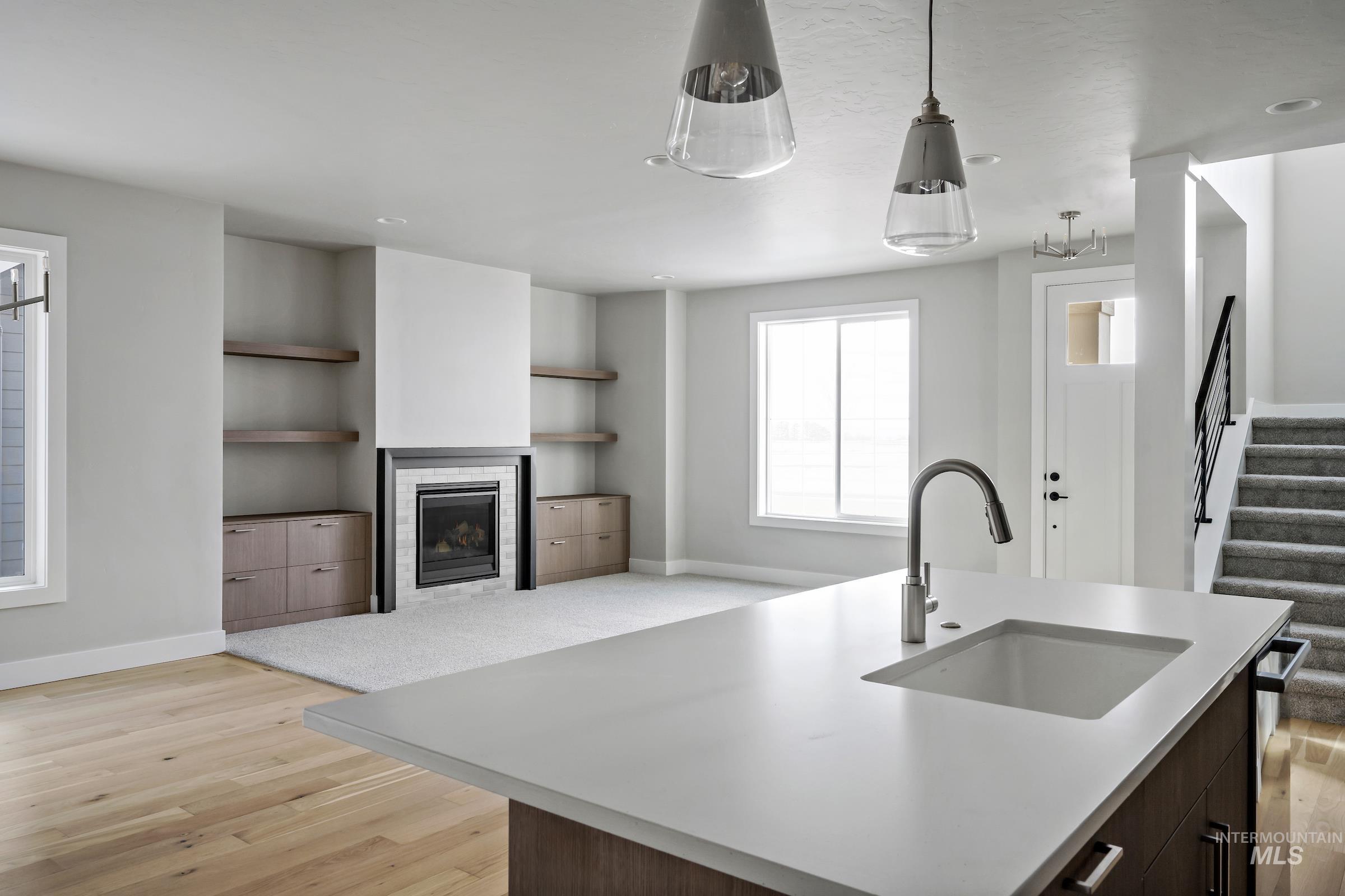 6080 S Apex Ave Property Photo 14