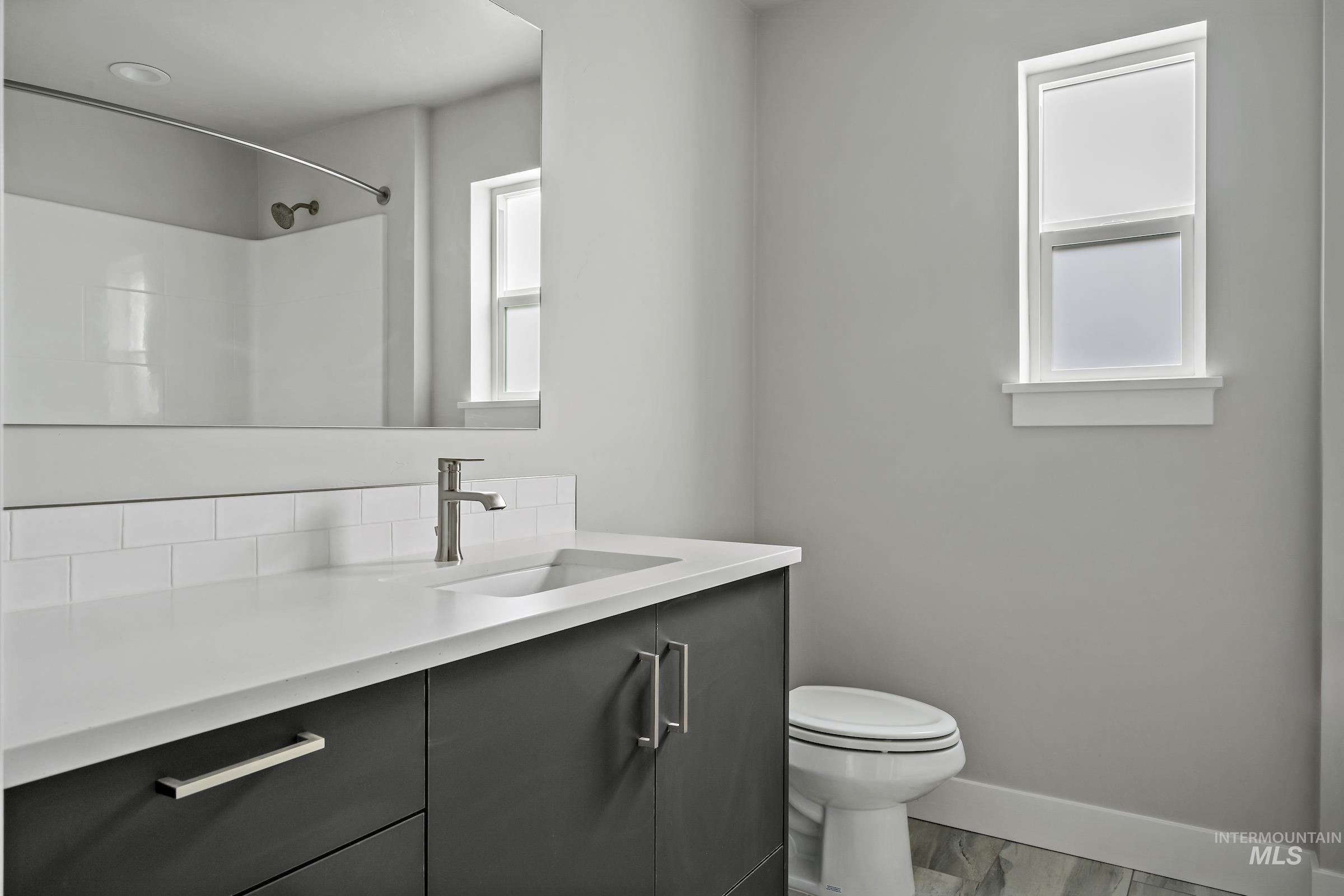 6080 S Apex Ave Property Photo 17