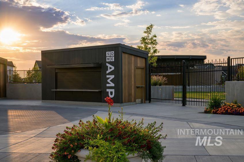 6080 S Apex Ave Property Photo 31