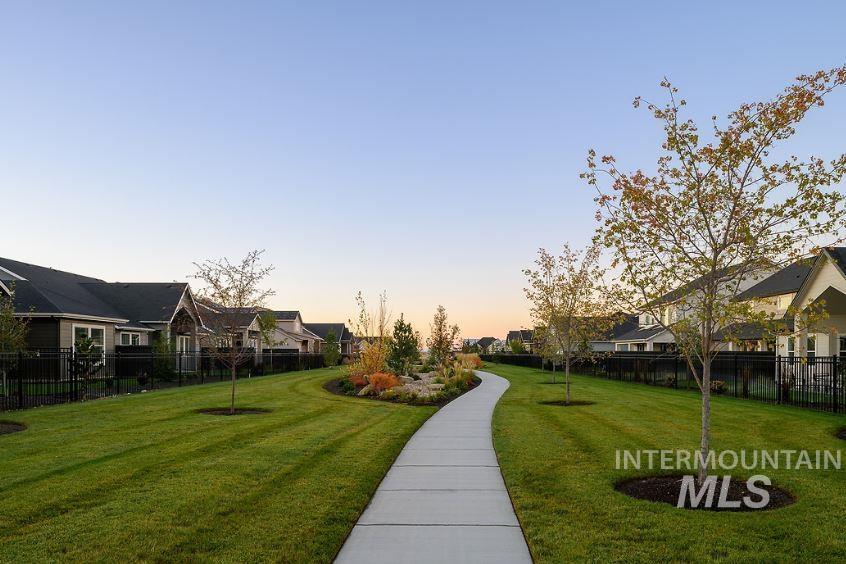 6080 S Apex Ave Property Photo 43