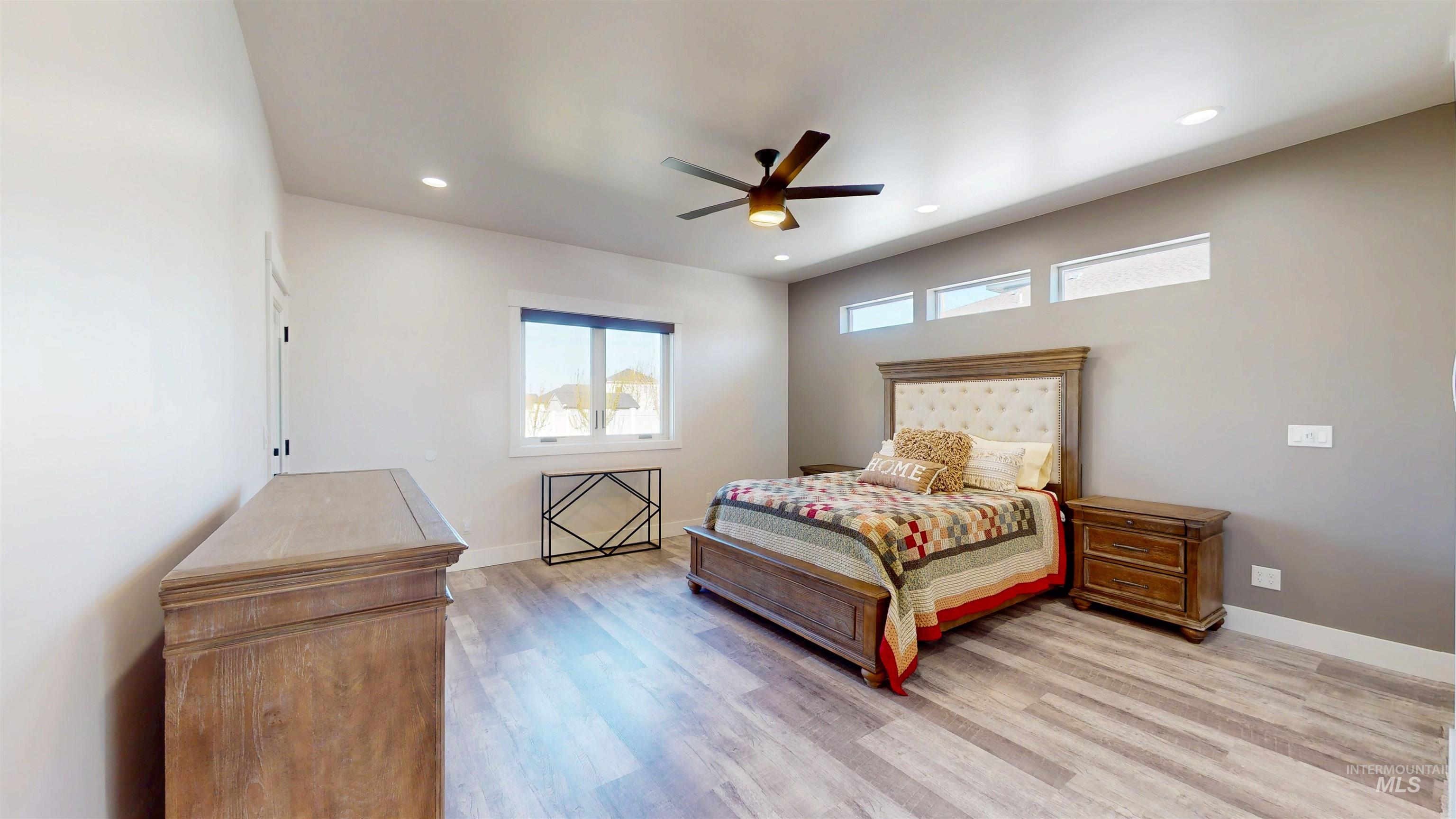 725 Midnight Sun Loop Property Photo 15