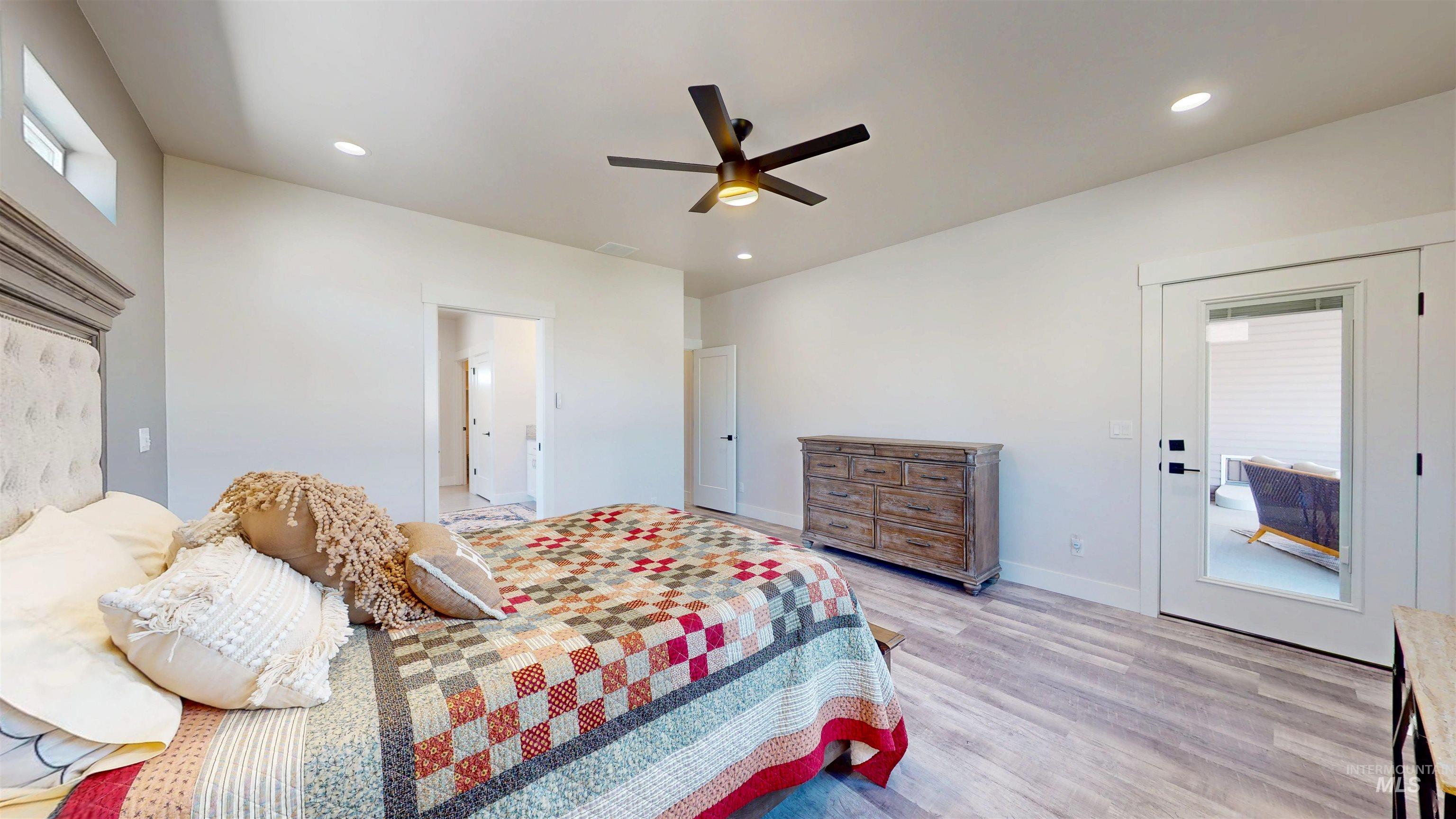 725 Midnight Sun Loop Property Photo 17