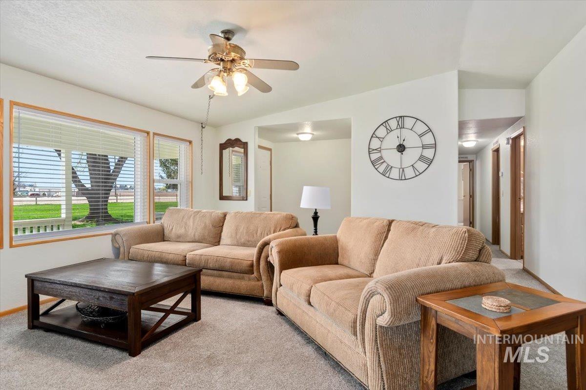 8530 Lake Shore Drive Property Photo 14