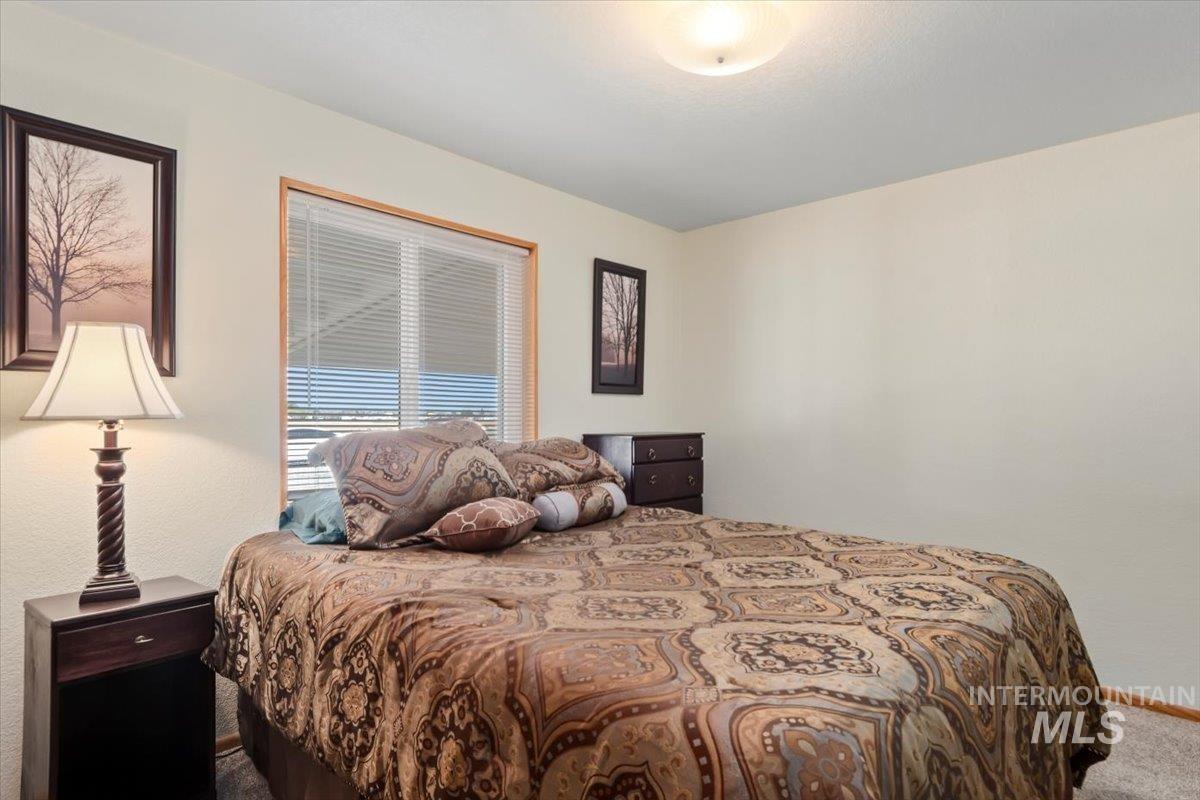 8530 Lake Shore Drive Property Photo 21
