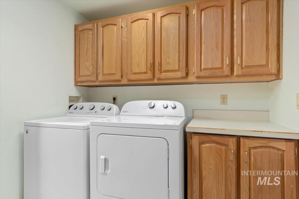 8530 Lake Shore Drive Property Photo 23