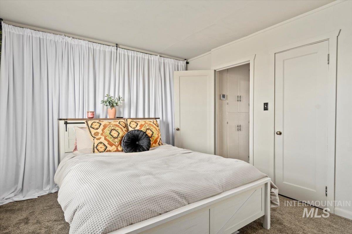8530 Lake Shore Drive Property Photo 33