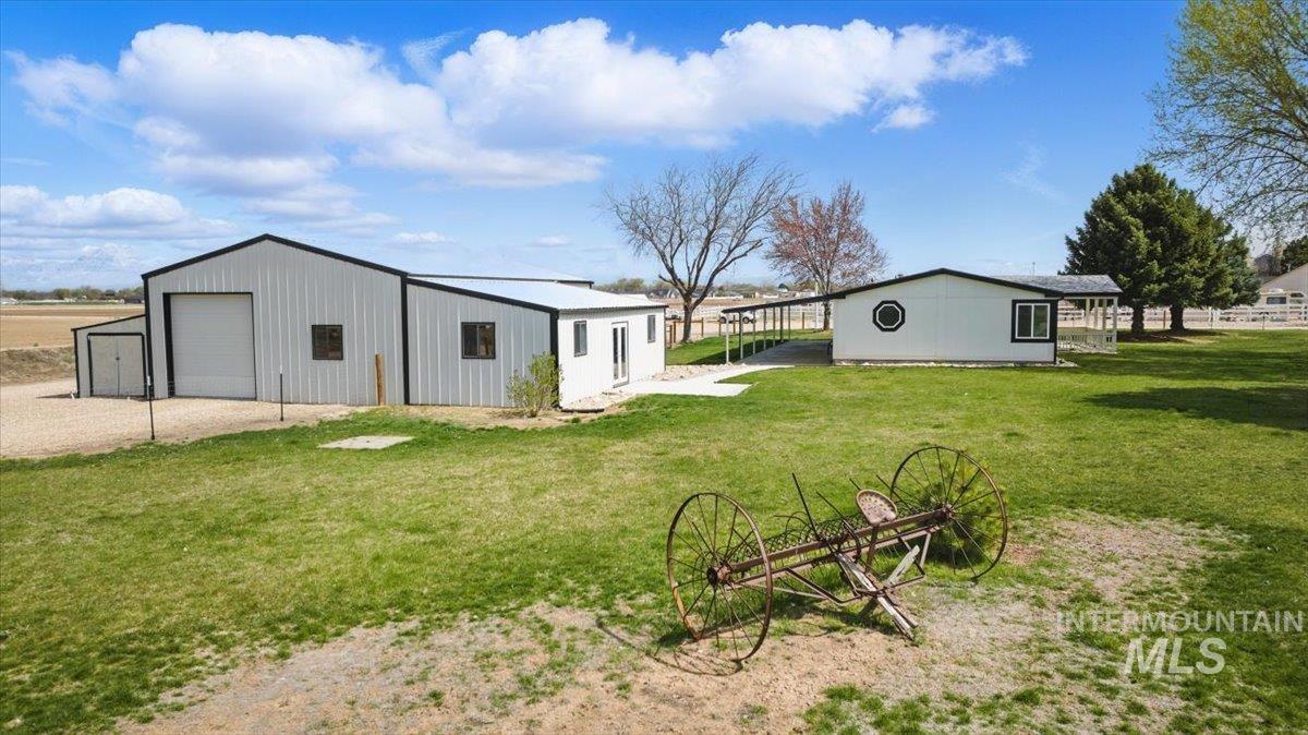 8530 Lake Shore Drive Property Photo 41