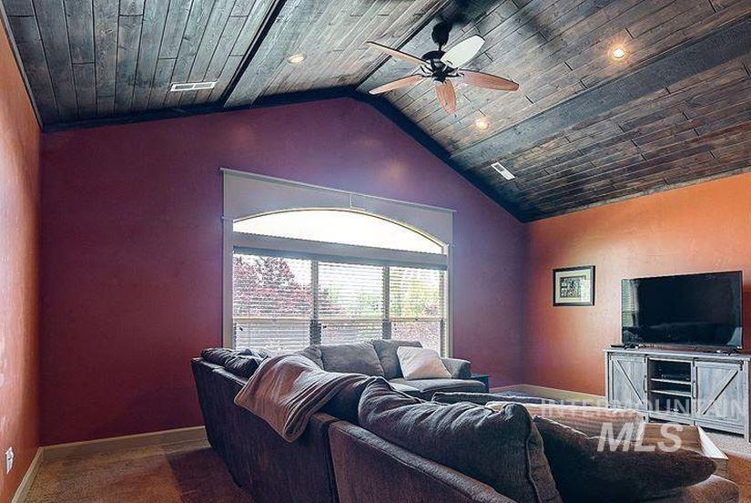 1878 W Sheep Hill Ct Property Photo 20