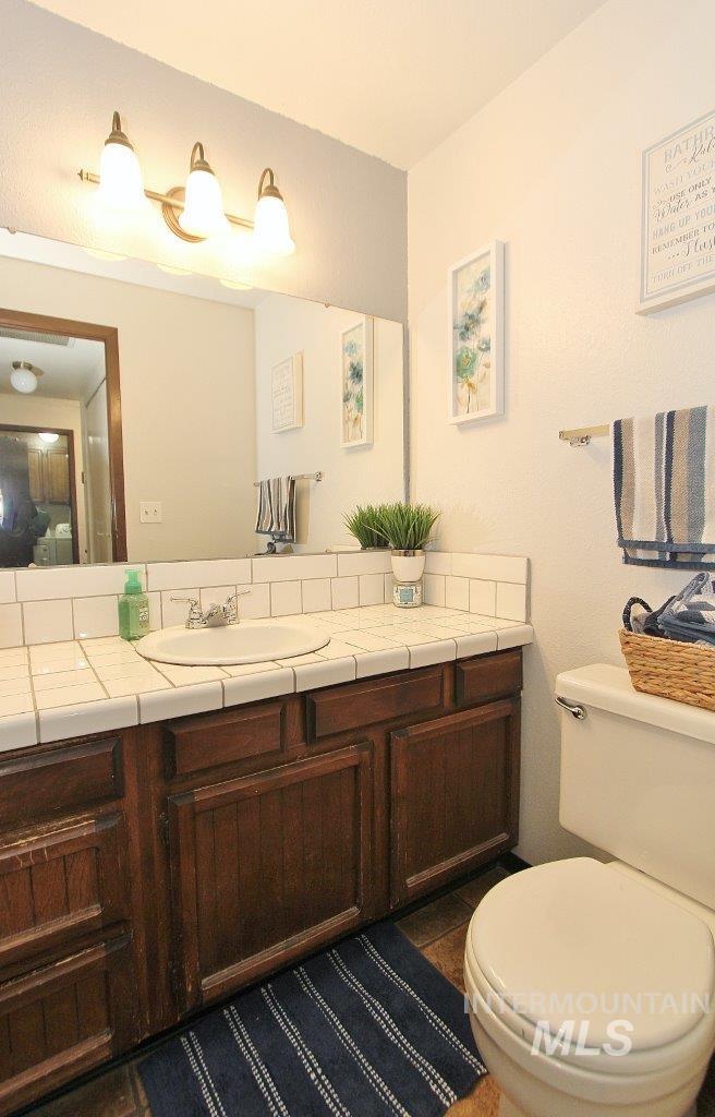 2115&2117 Pleasanton St Property Photo 15