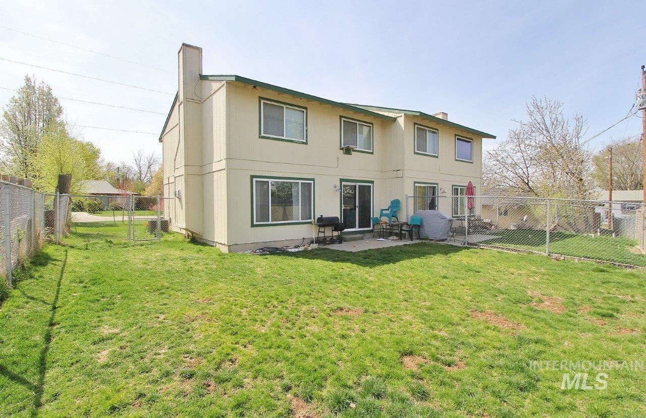 2115&2117 Pleasanton St Property Photo 31