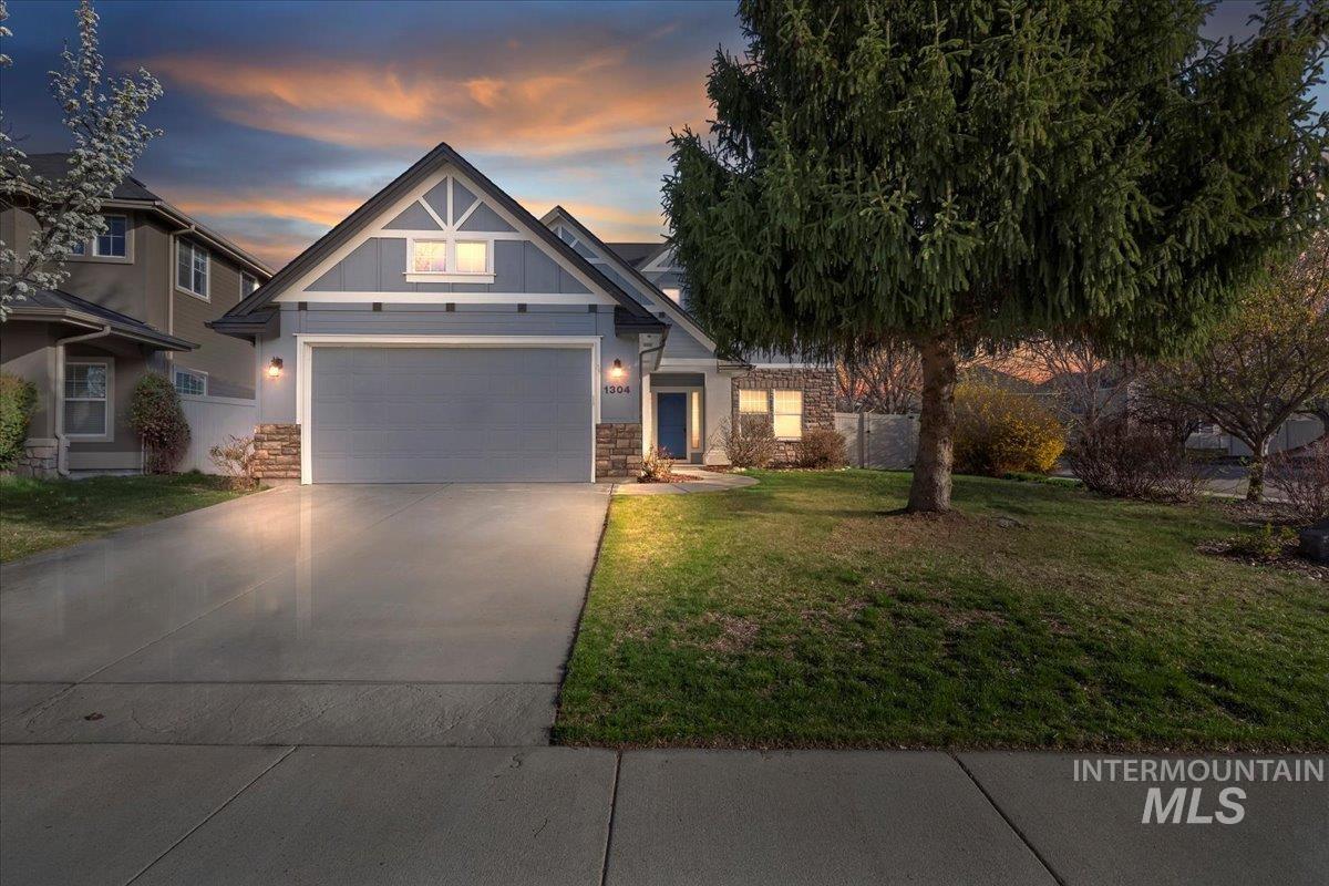 1304 W Ann Taylor St Property Photo