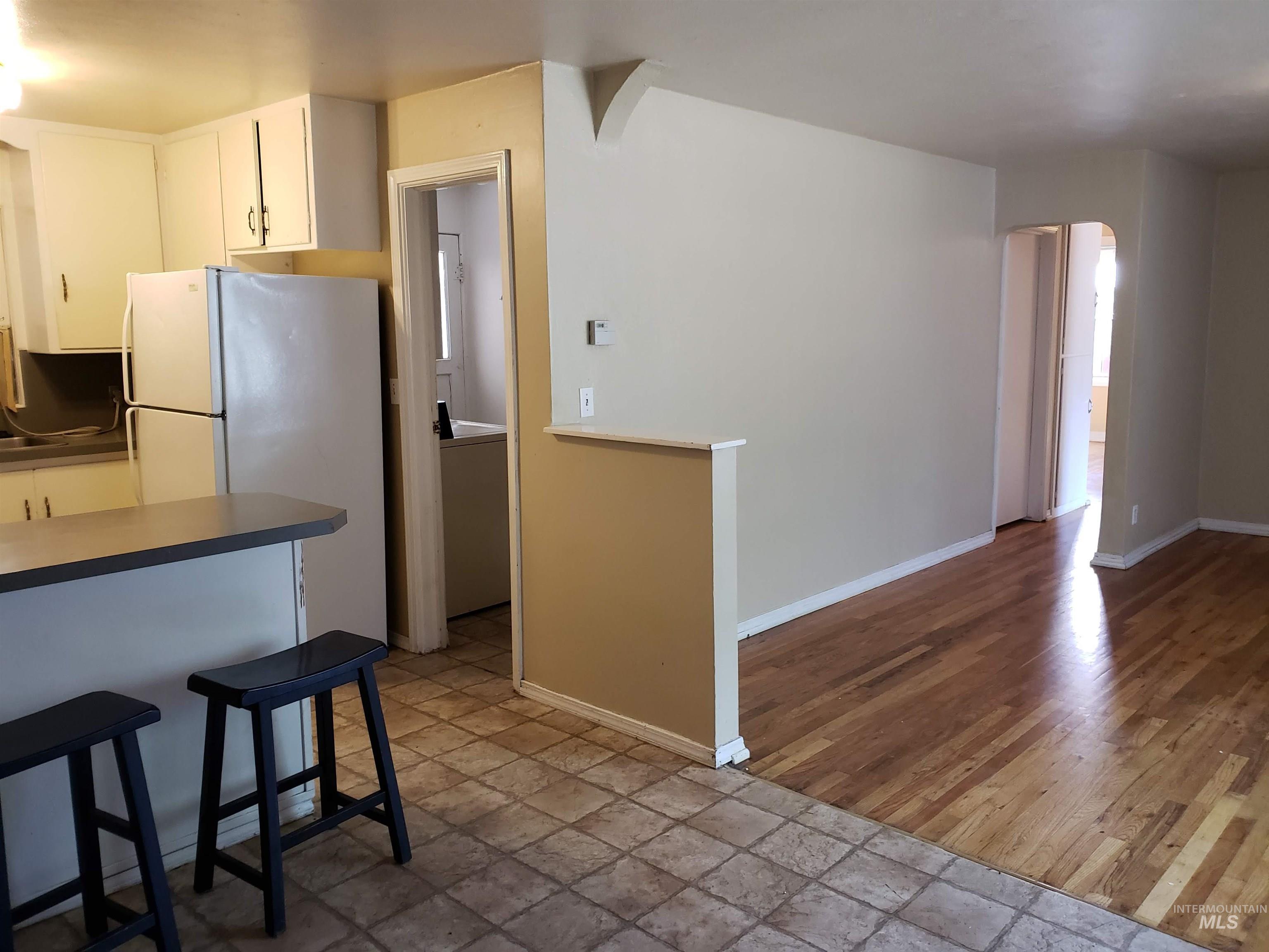 3610 W Moore St Property Photo 5
