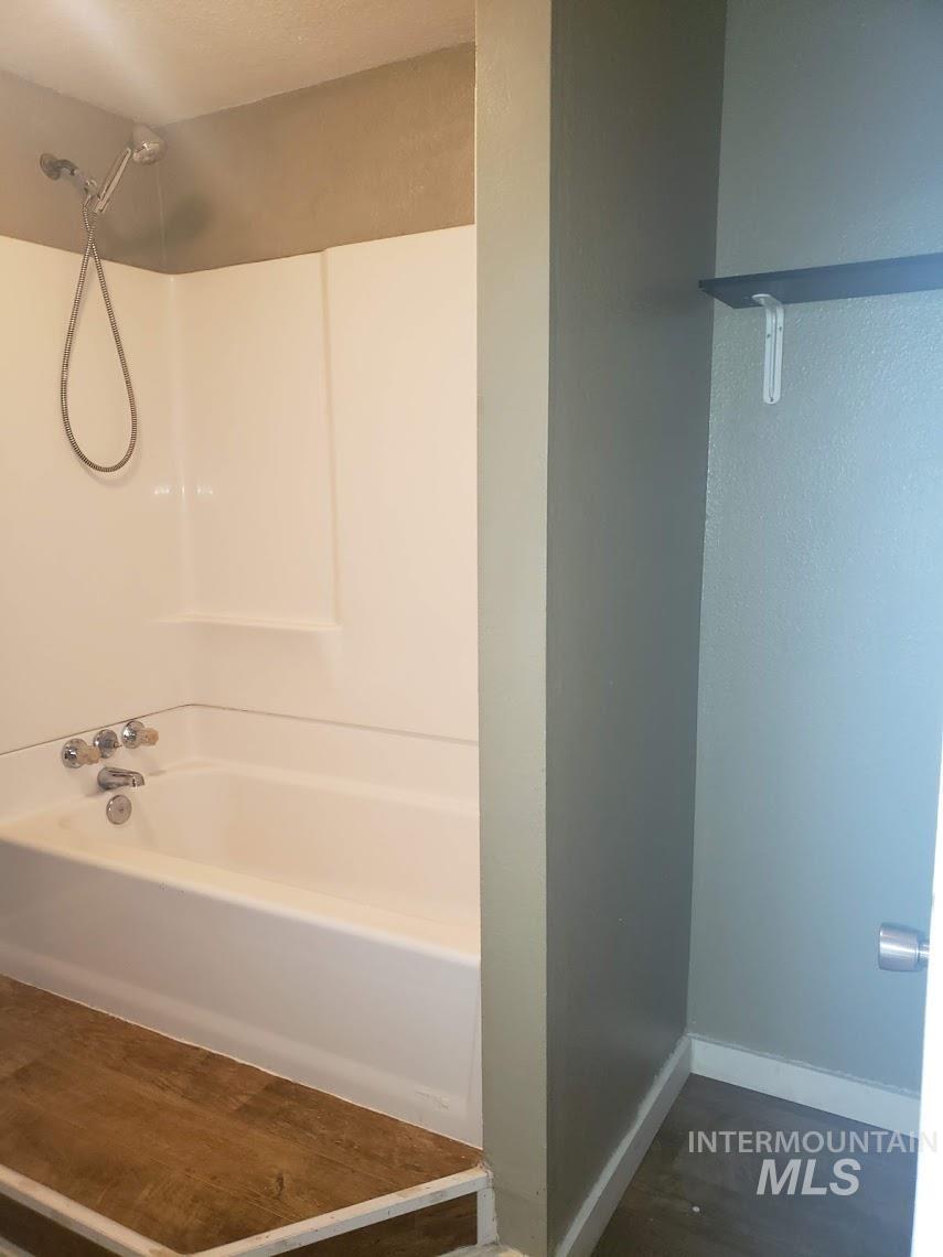 3610 W Moore St Property Photo 21