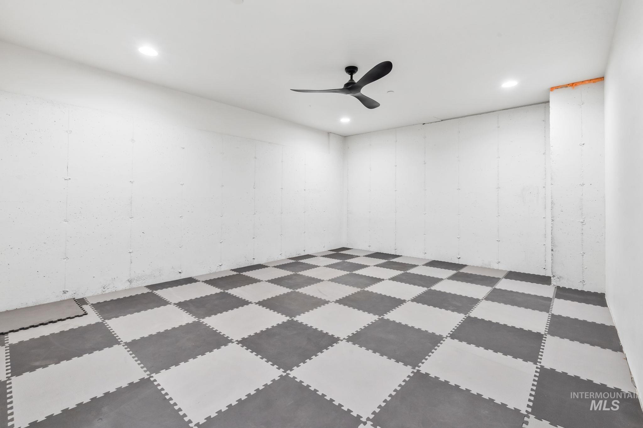 8087 Stella Court Property Photo 41
