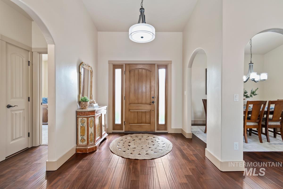898 E Segundo Property Photo 3