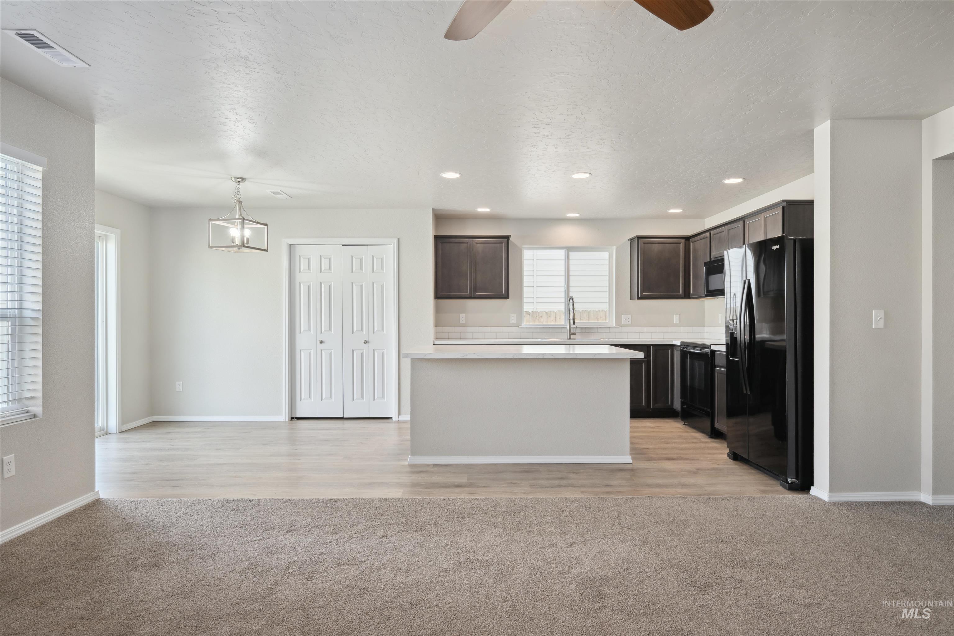 11836 Richmond Street Property Photo 4